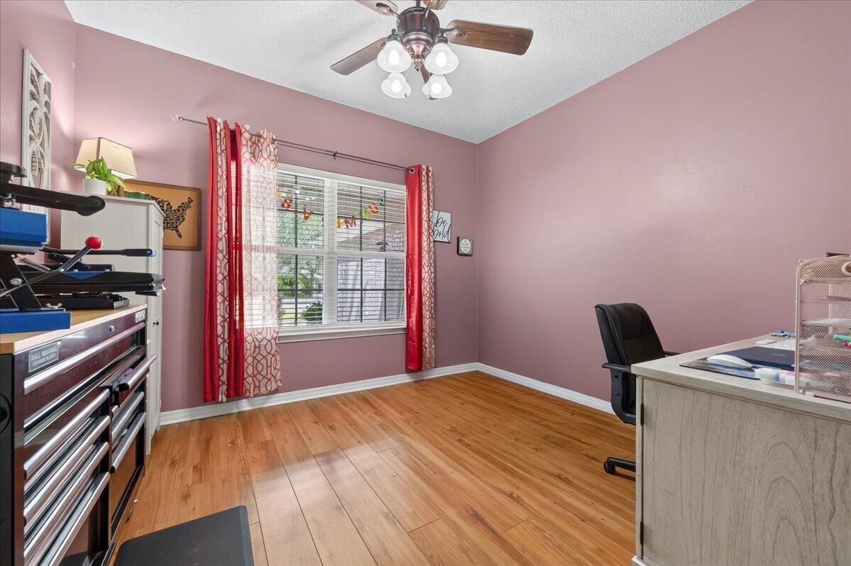 FOXWOOD ESTATES 1 - Residential
