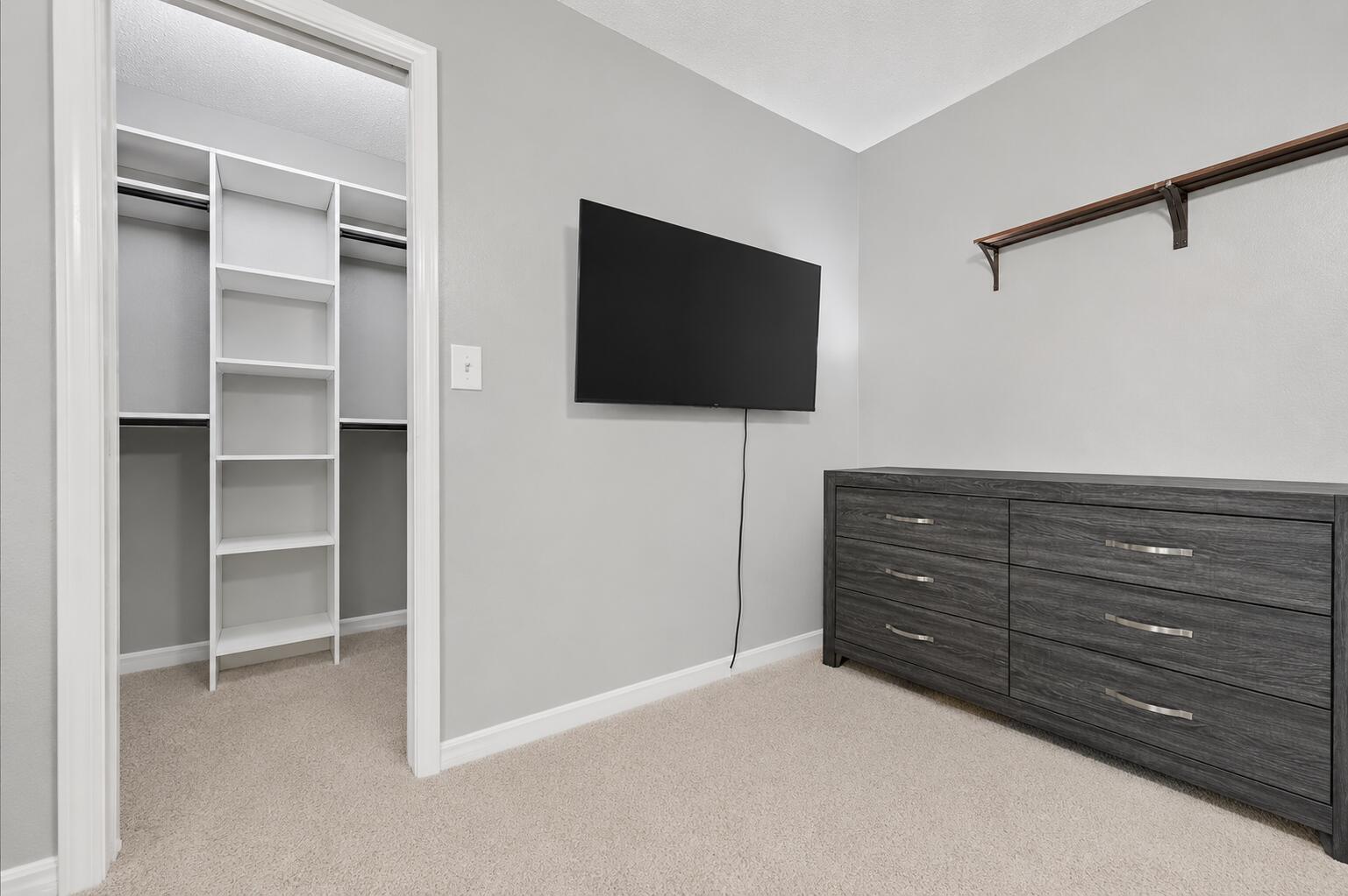 FOXWOOD ESTATES 1 - Residential