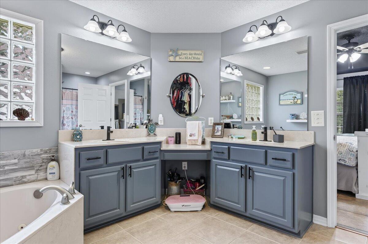 FOXWOOD ESTATES 1 - Residential