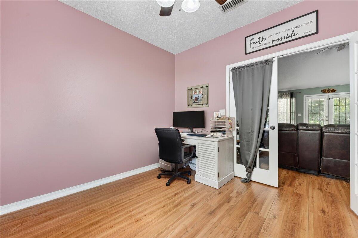 FOXWOOD ESTATES 1 - Residential