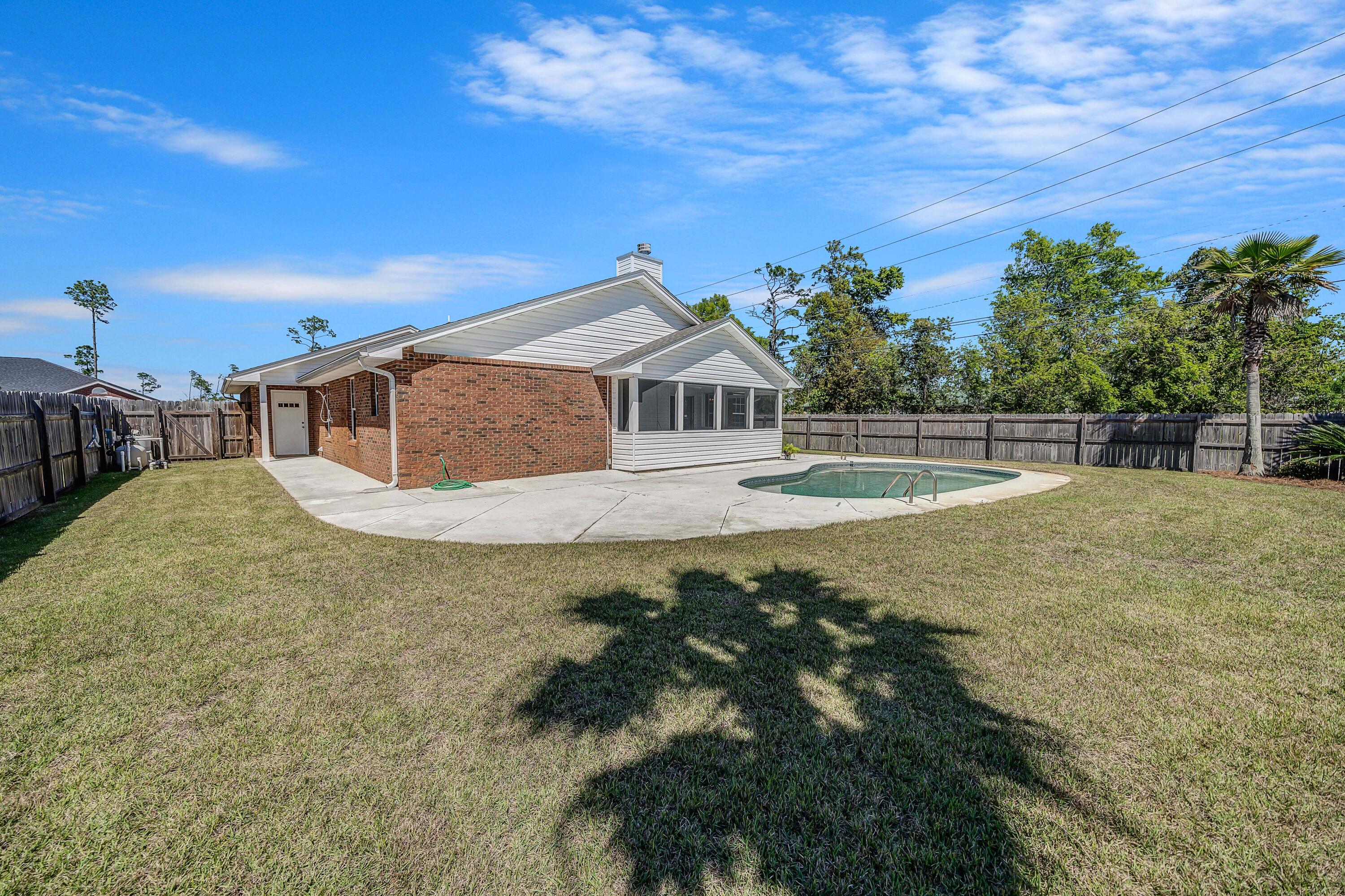 FLORIDIAN PLACE - Residential