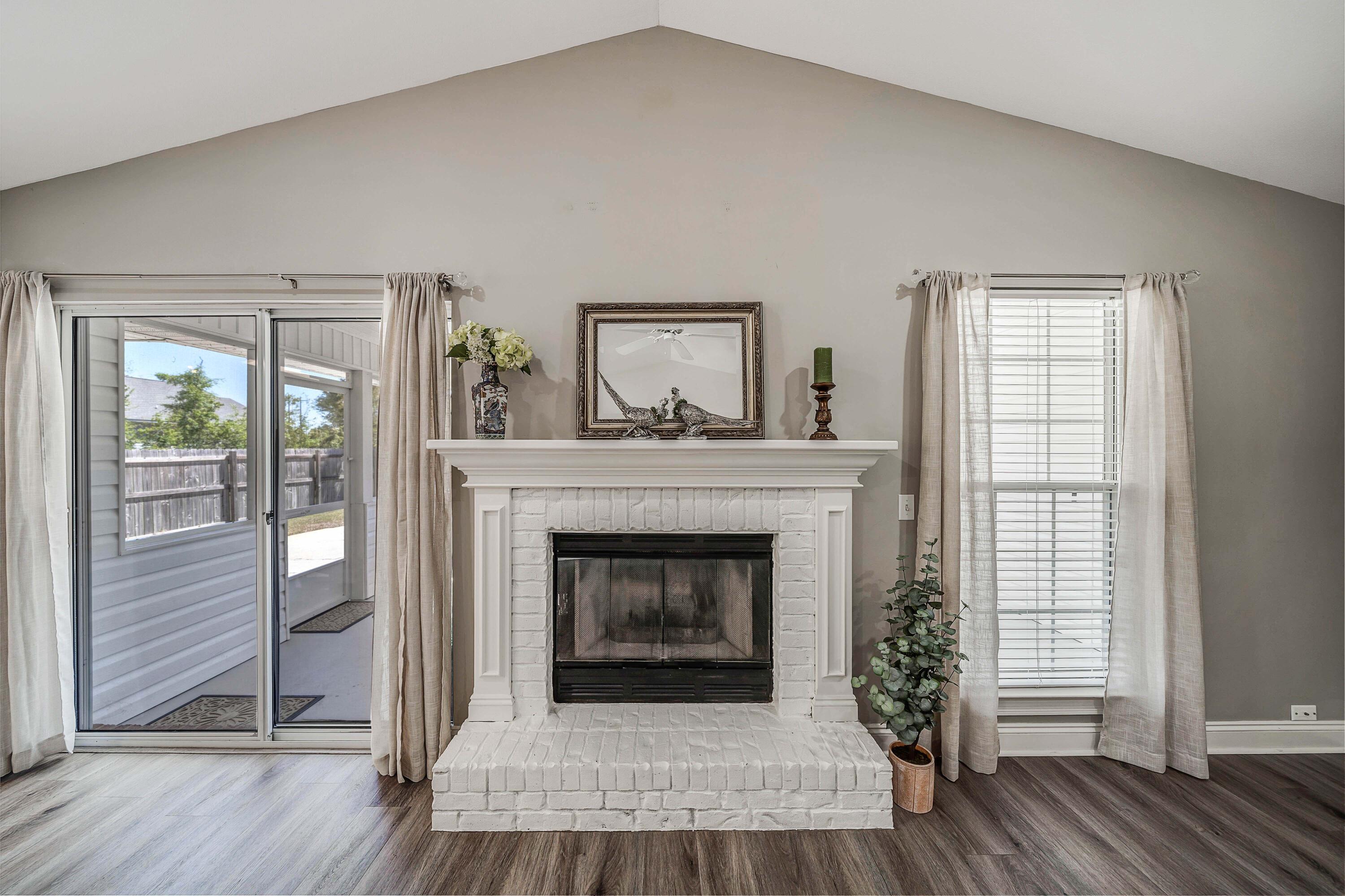 FLORIDIAN PLACE - Residential