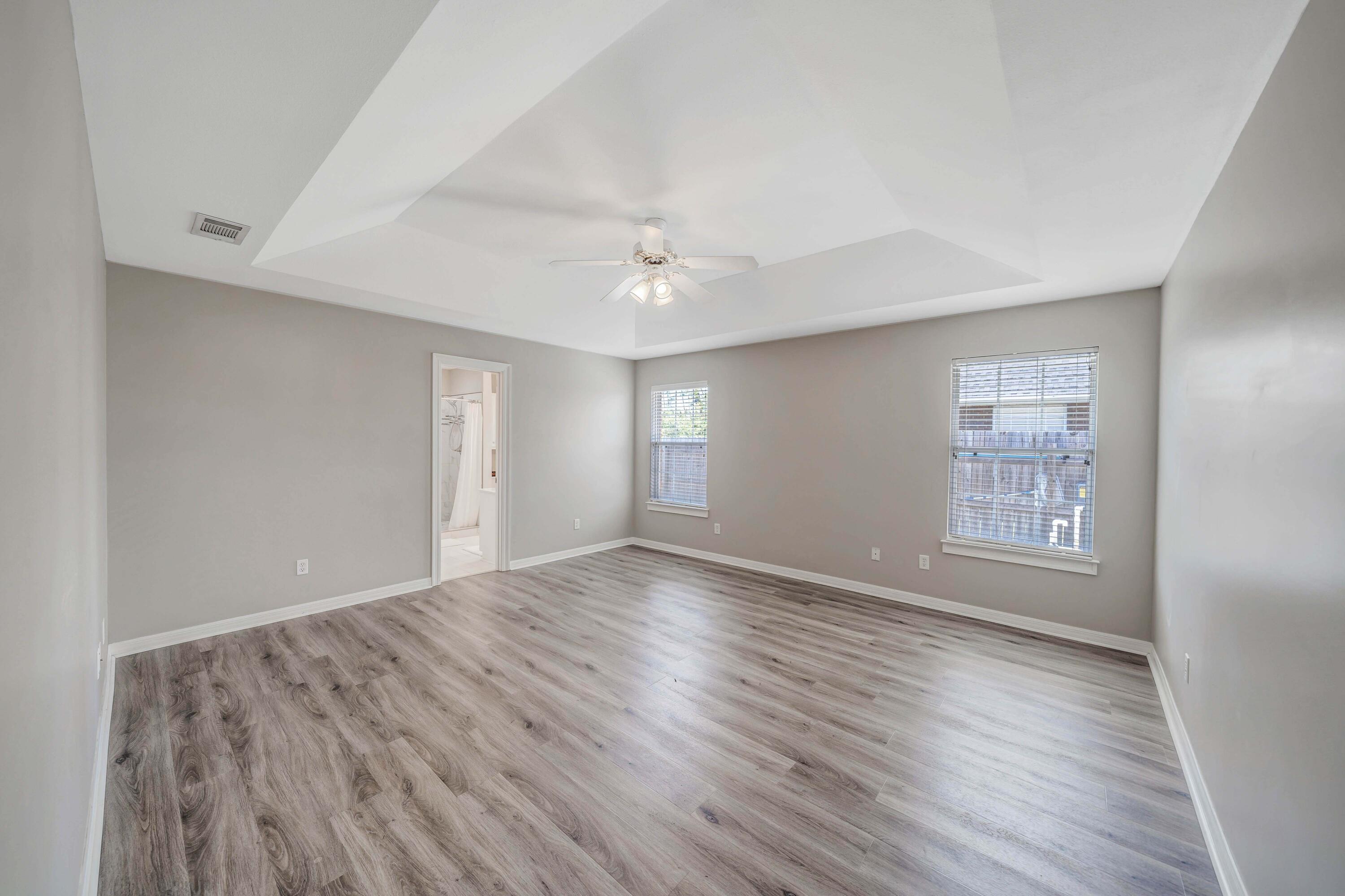 FLORIDIAN PLACE - Residential