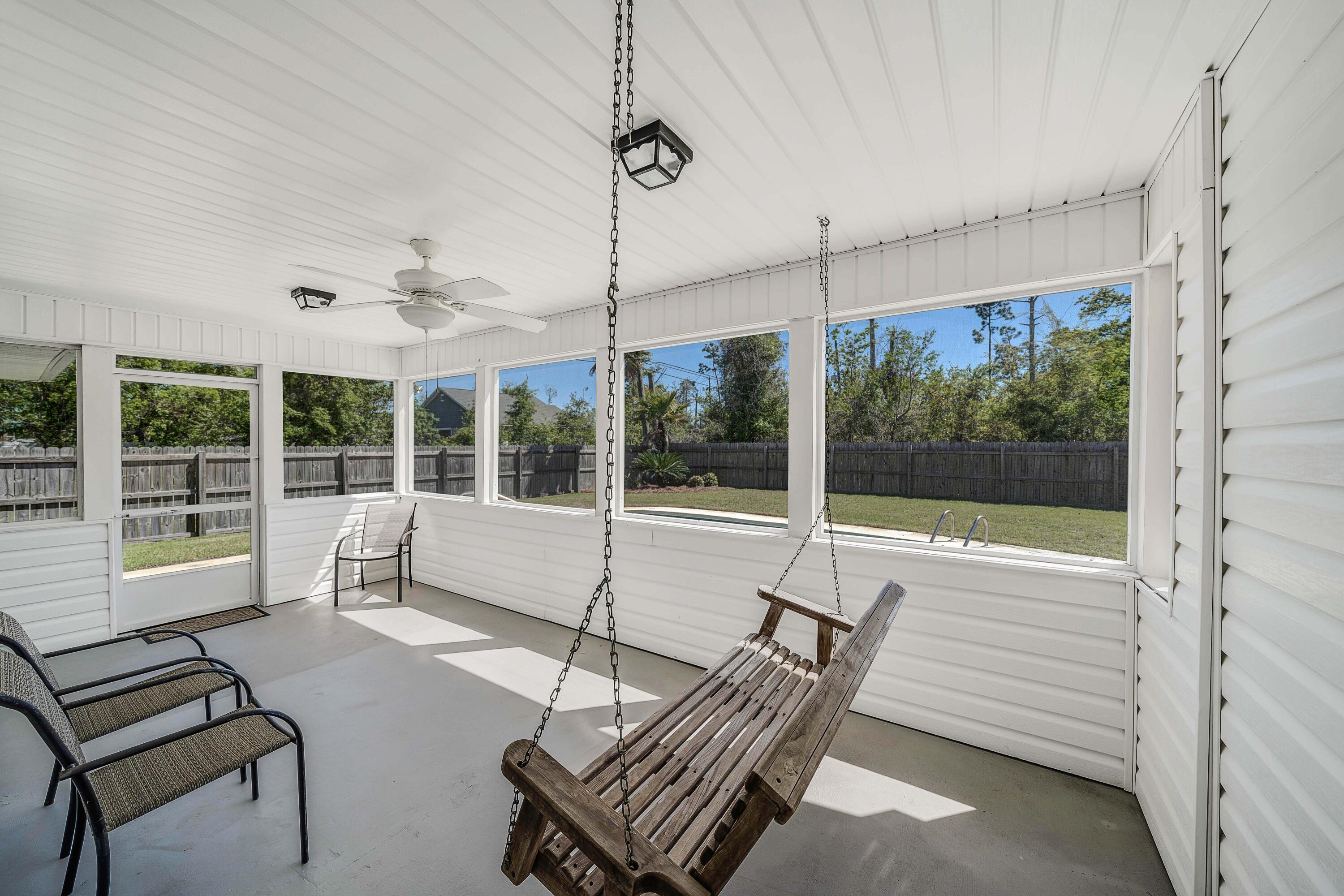 FLORIDIAN PLACE - Residential