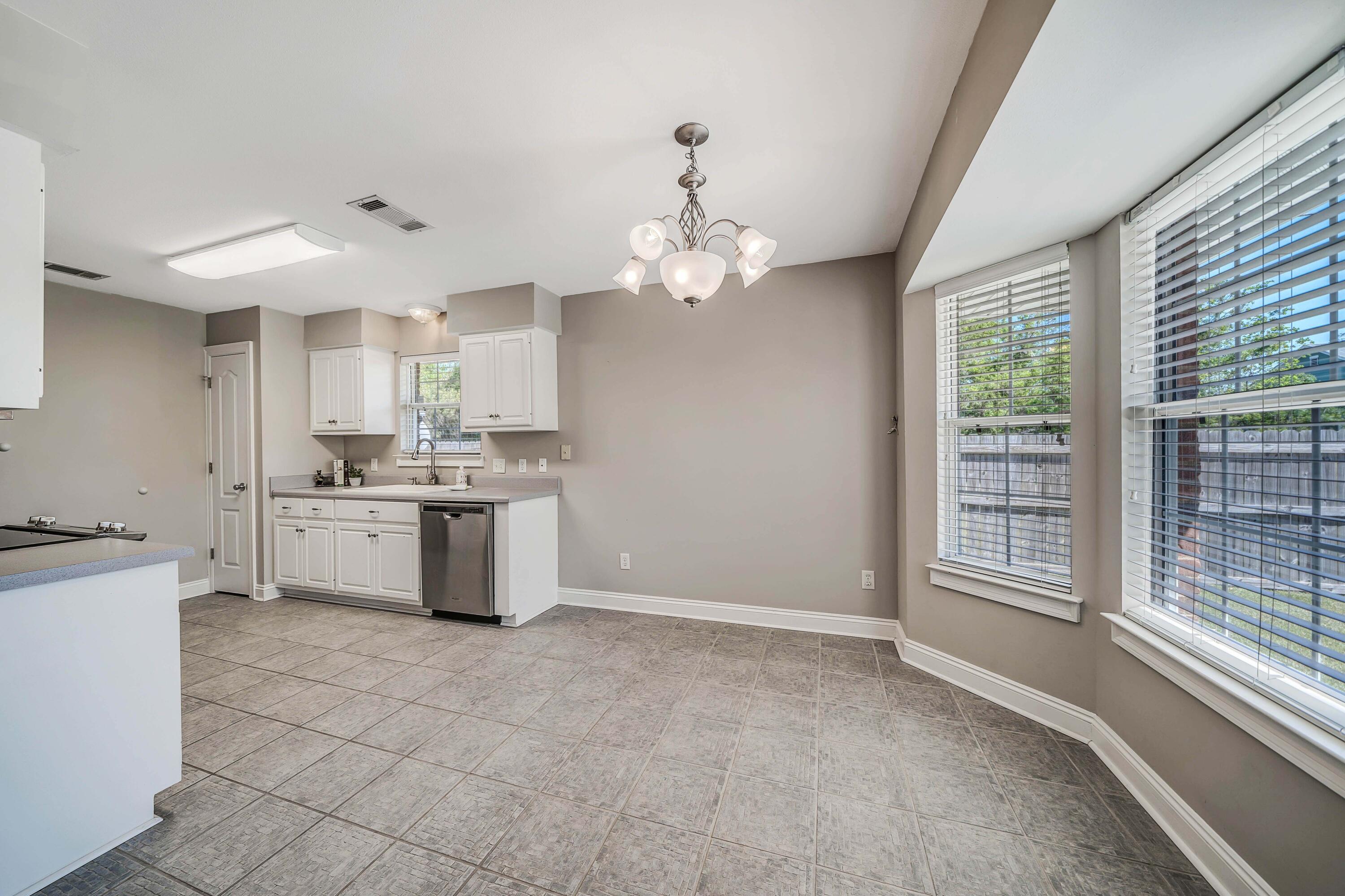 FLORIDIAN PLACE - Residential