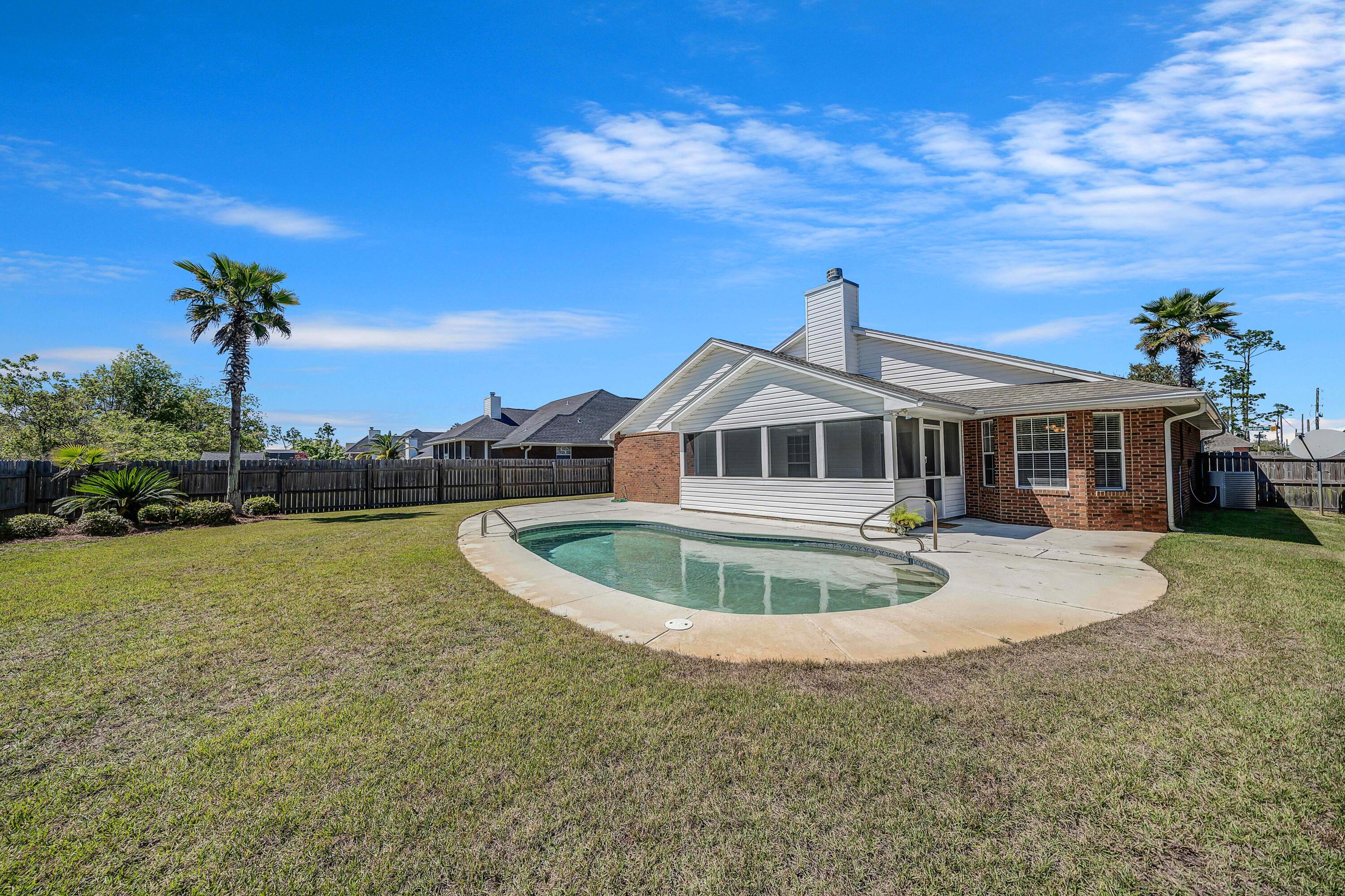 FLORIDIAN PLACE - Residential