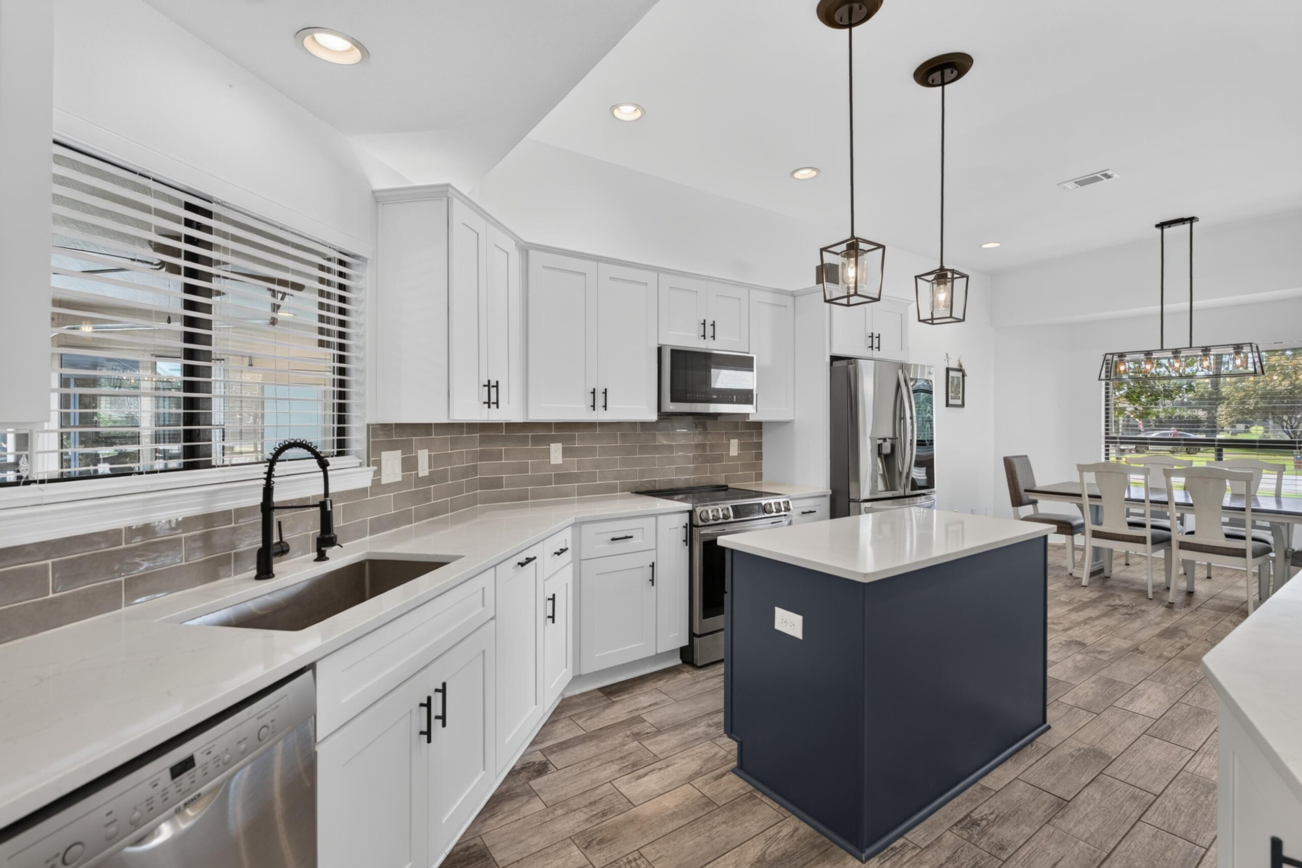 SOUTHWINDS II - Residential