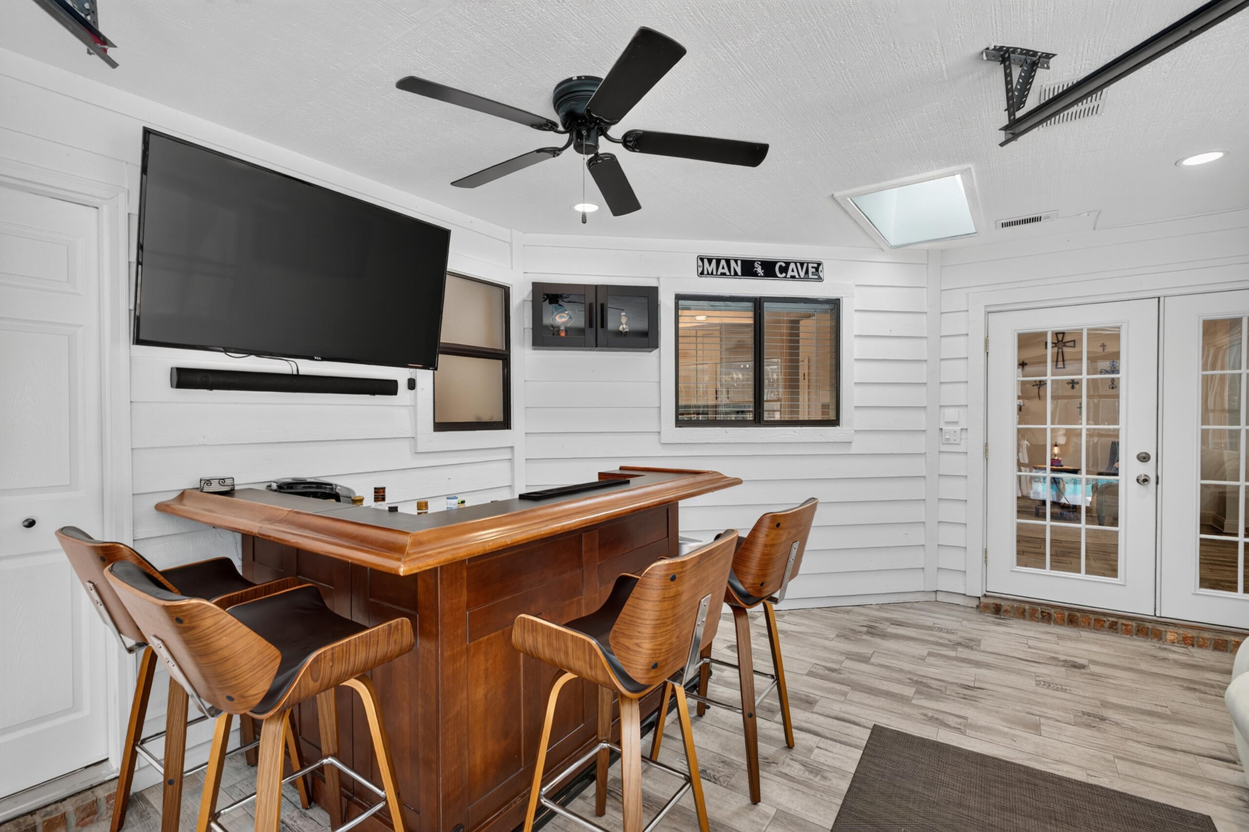 SOUTHWINDS II - Residential