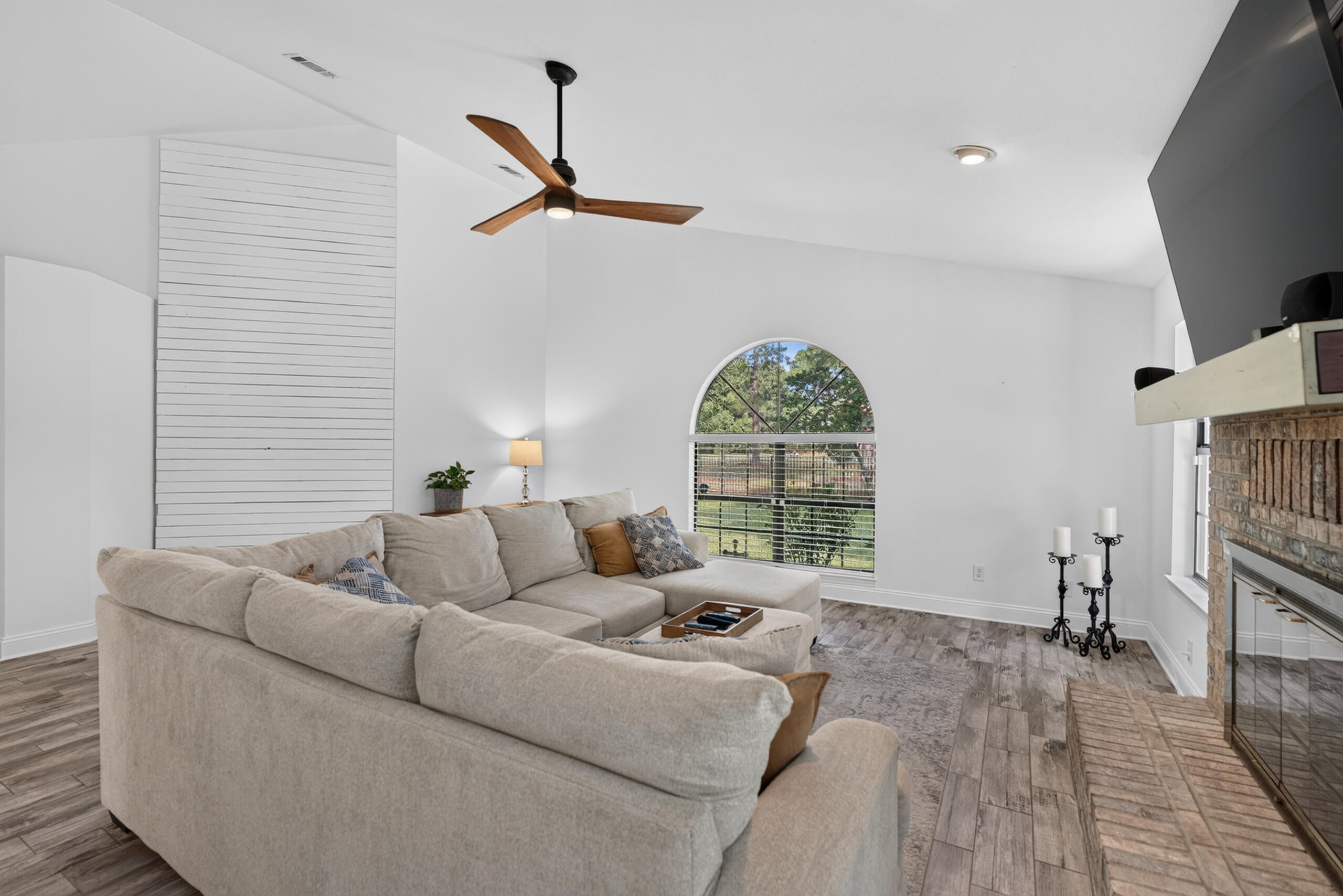 SOUTHWINDS II - Residential