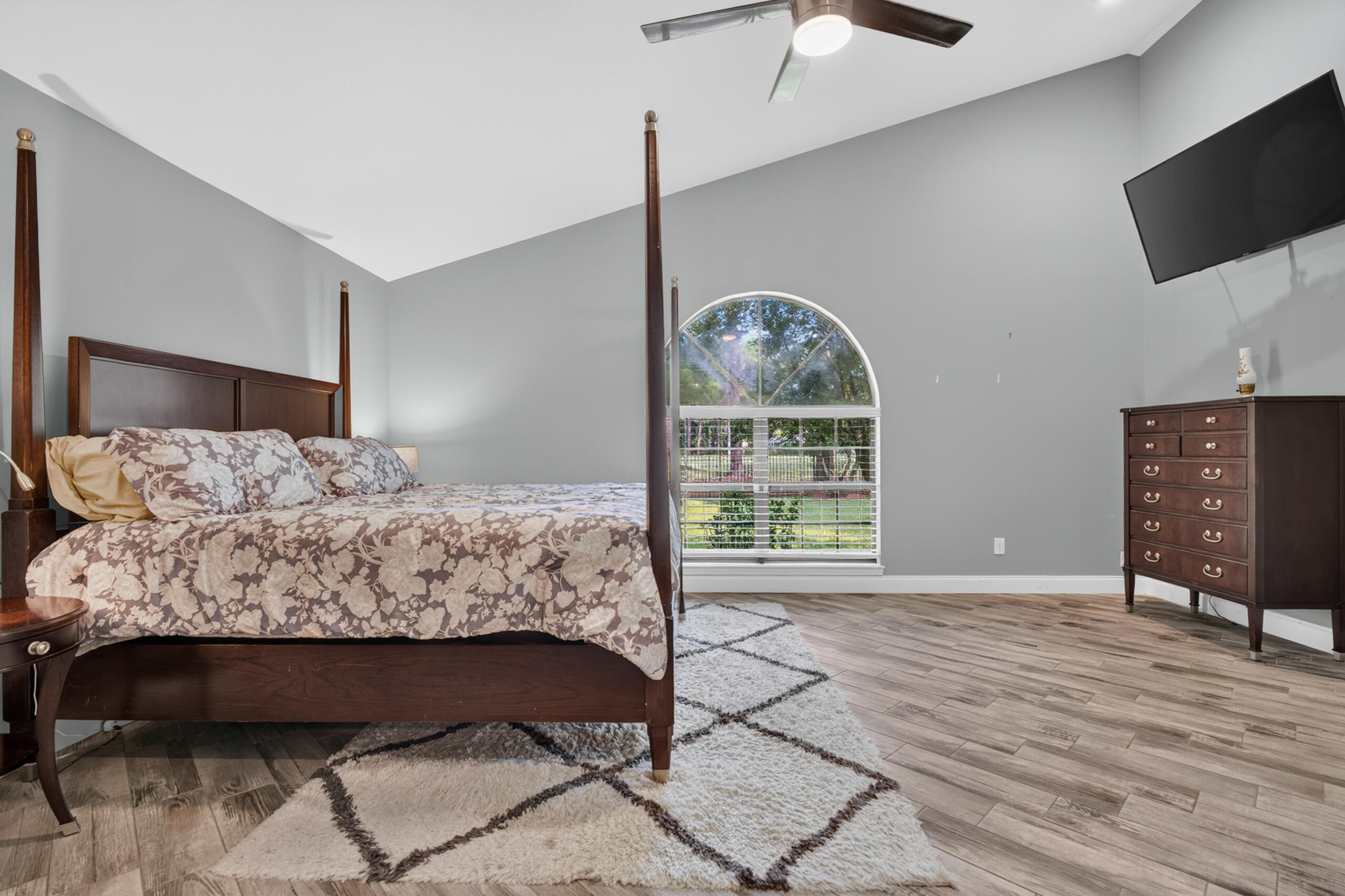 SOUTHWINDS II - Residential