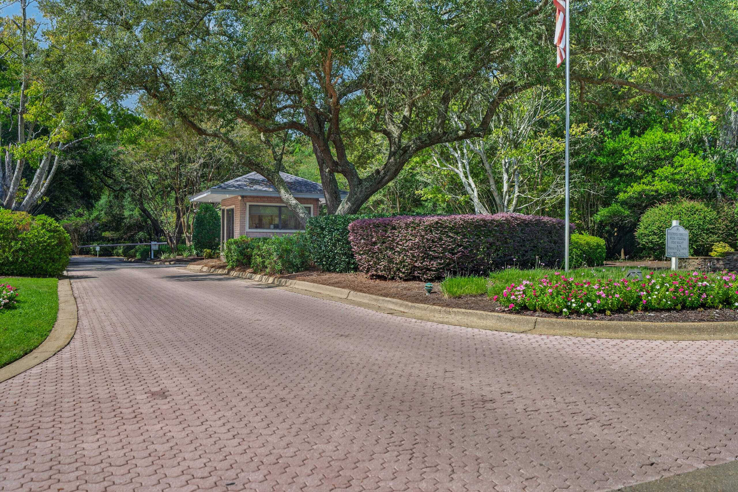 SOUTHWINDS II - Residential