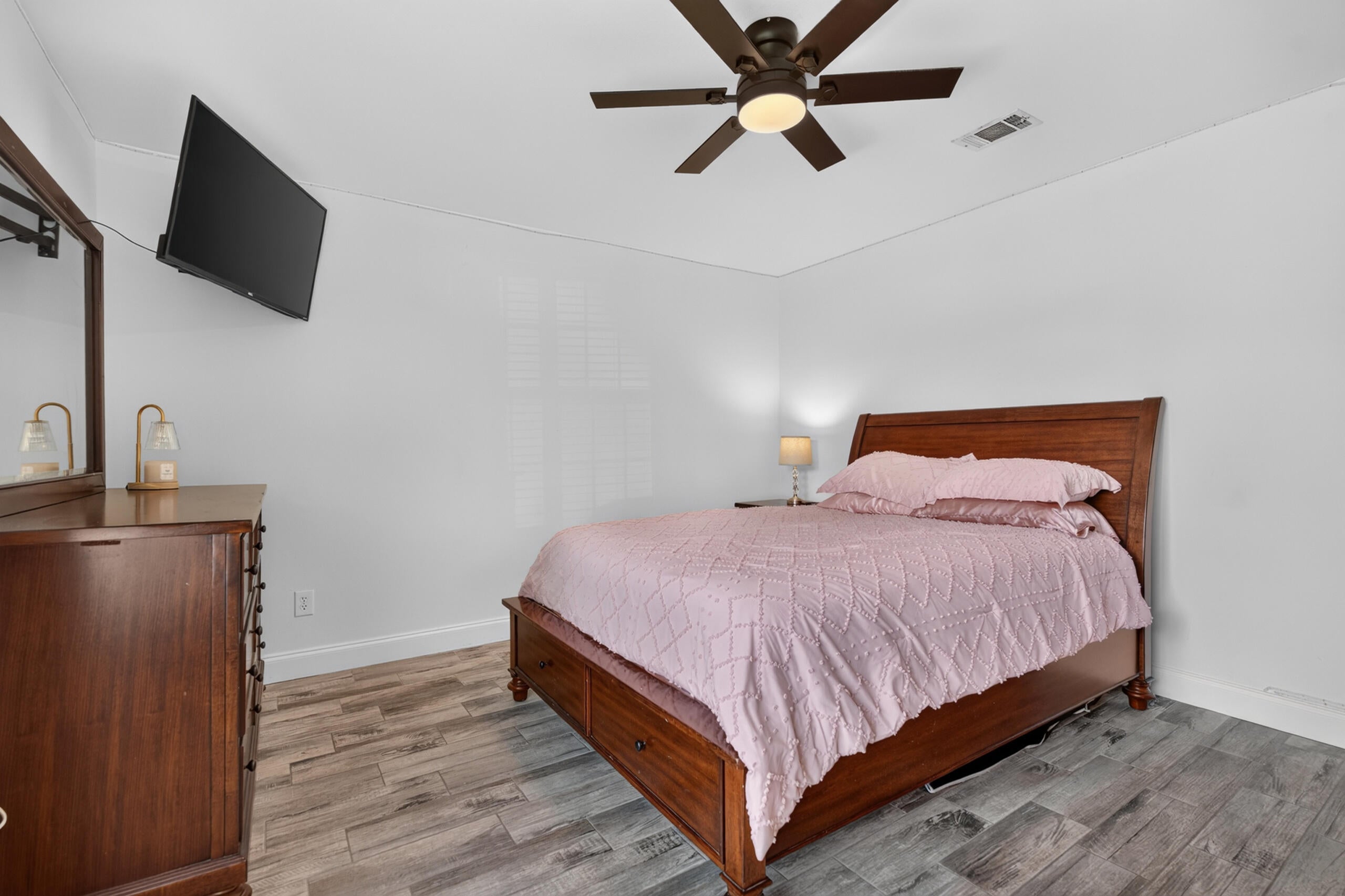 SOUTHWINDS II - Residential