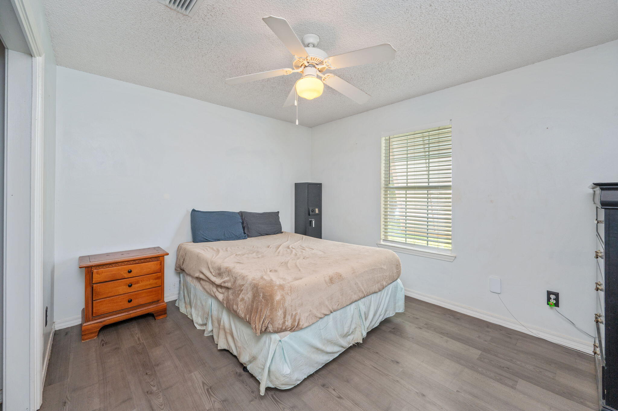 GULFVIEW S/D TO MARY ESTHER - Residential