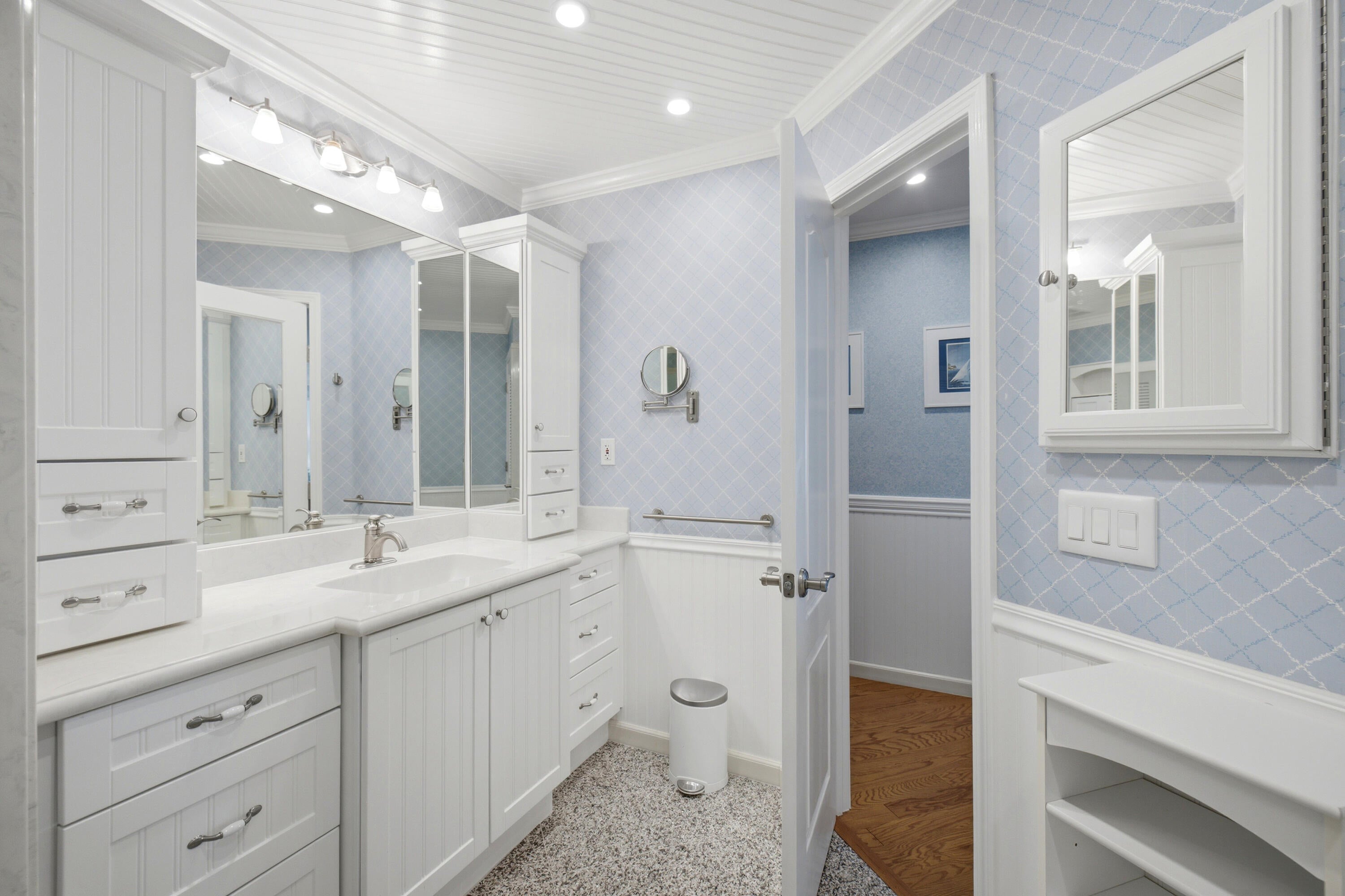 BAYSIDE VILLAS CONDO - Residential