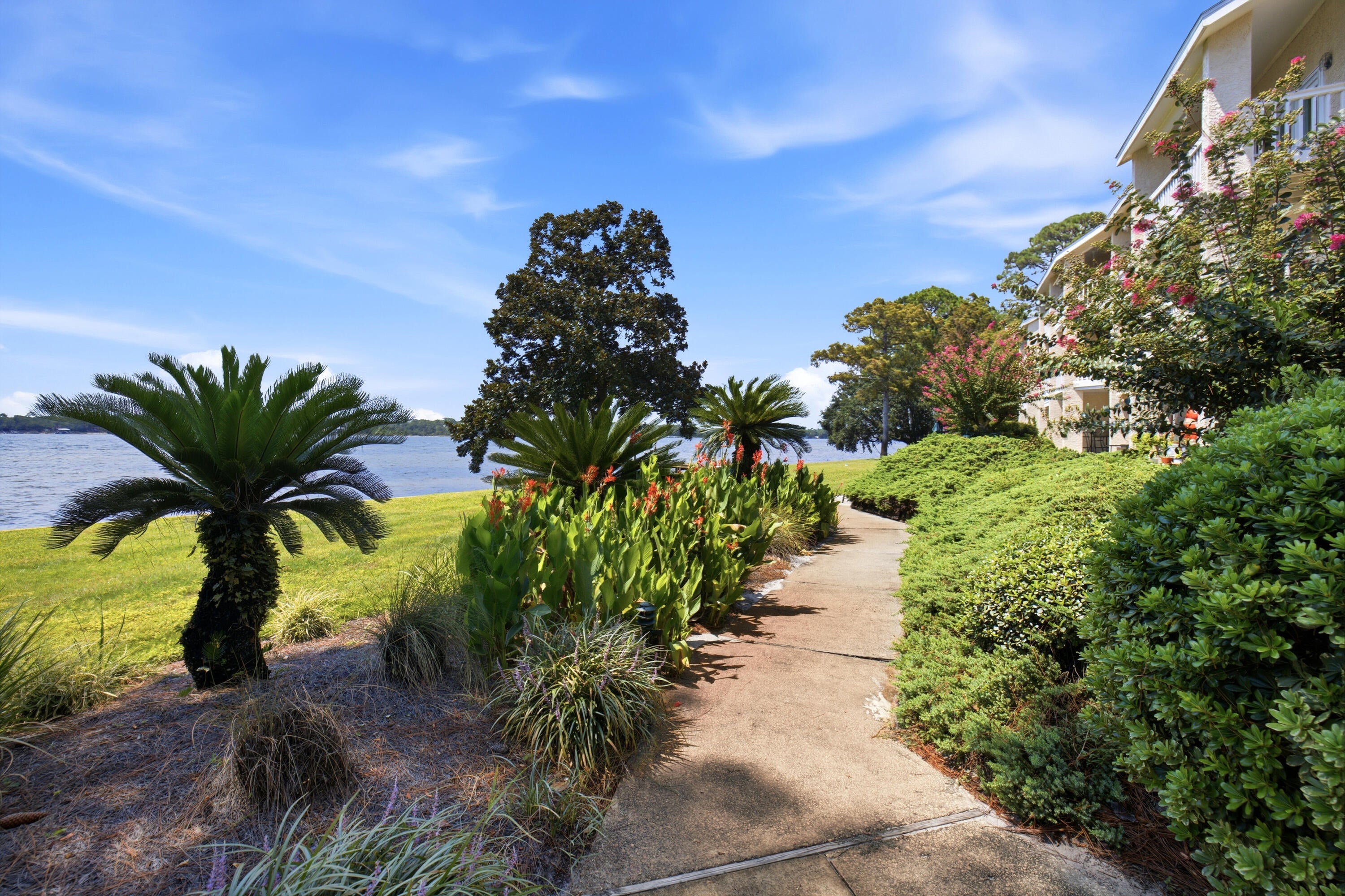 BAYSIDE VILLAS CONDO - Residential
