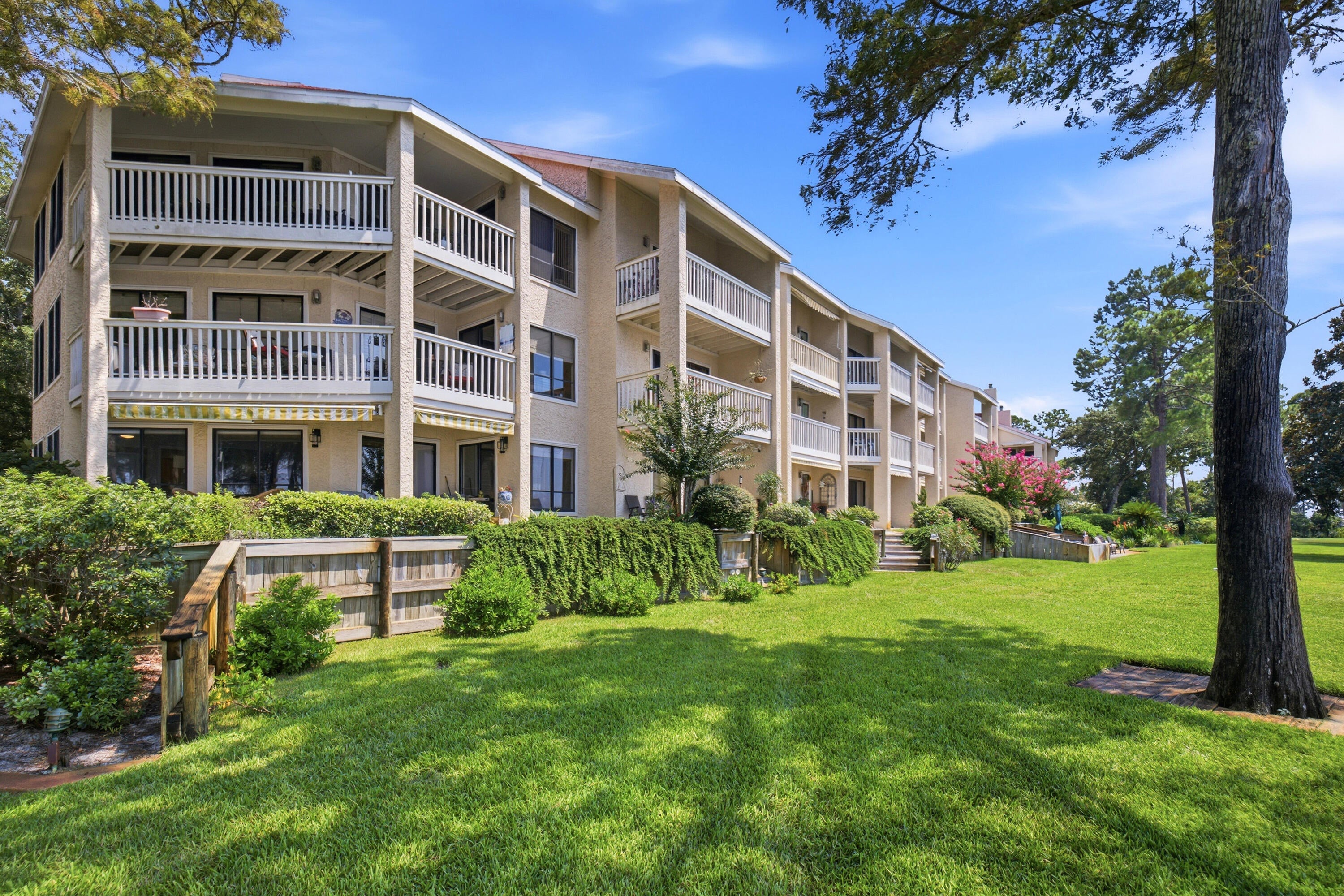 BAYSIDE VILLAS CONDO - Residential