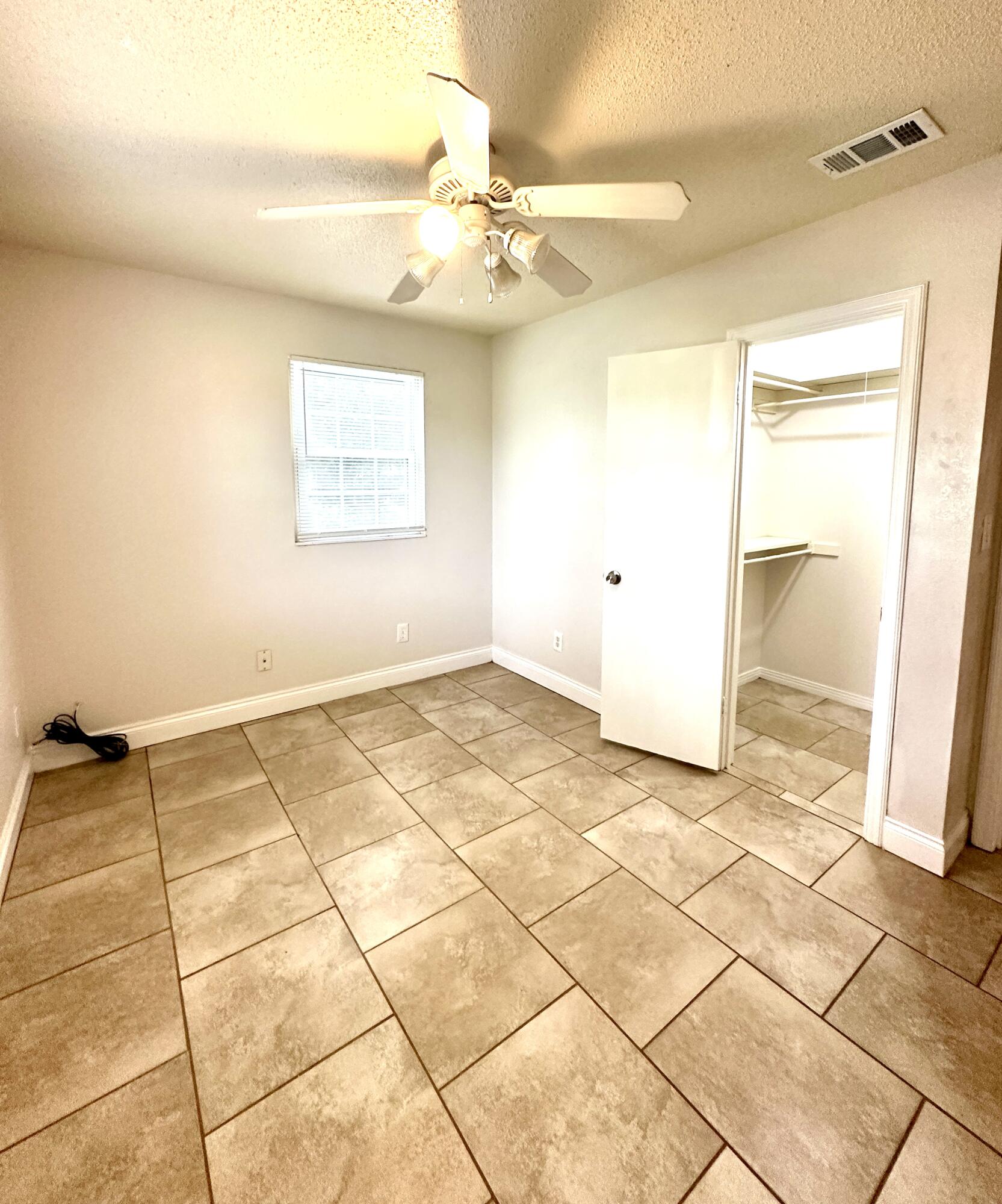 PINE VILLA - Residential