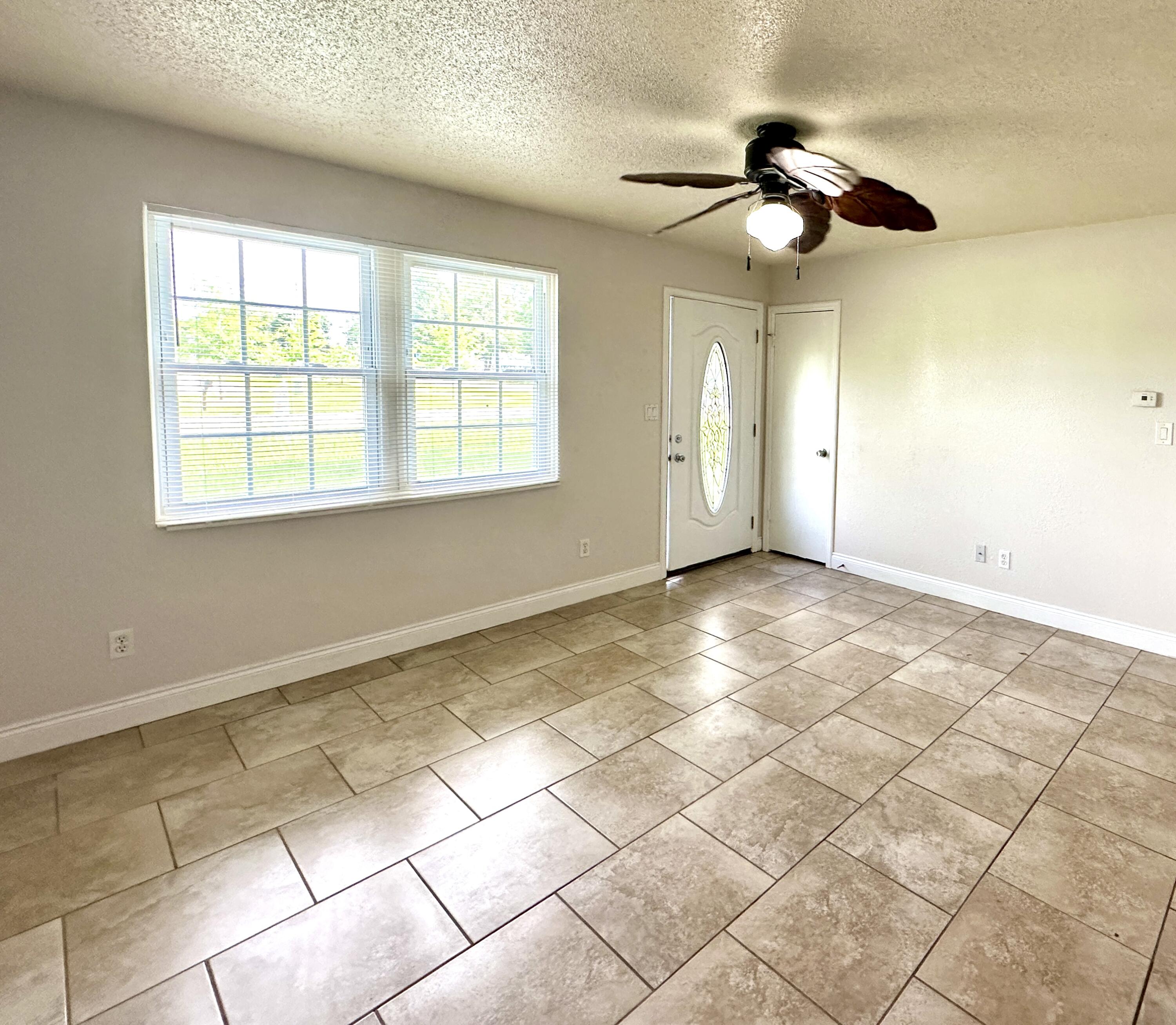 PINE VILLA - Residential