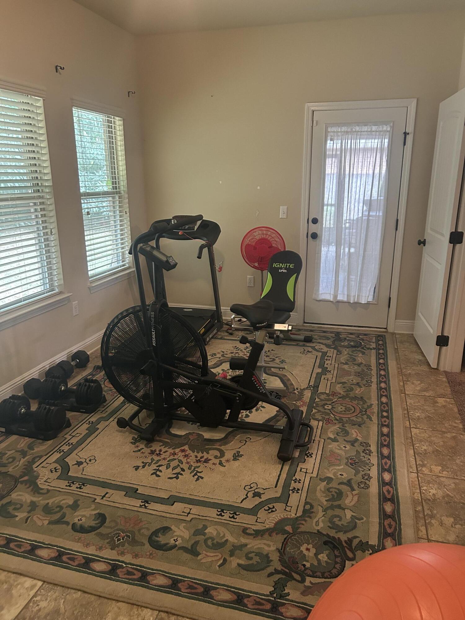 LIBERTY OAKS - Residential