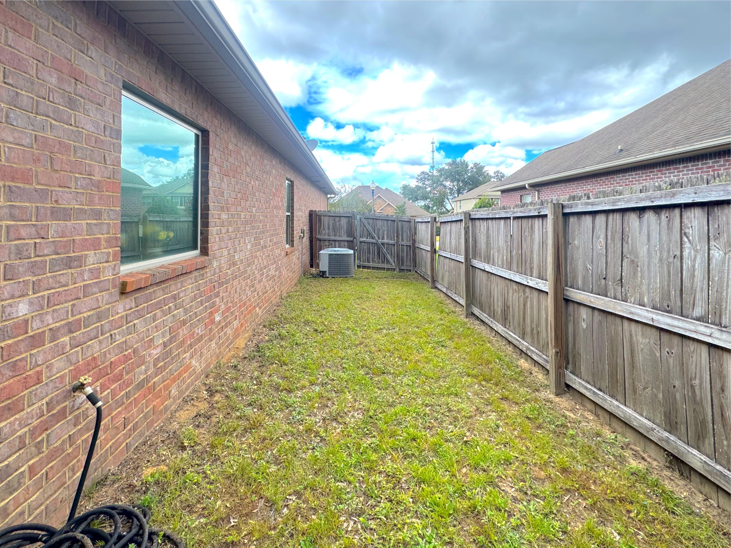 LIBERTY OAKS - Residential