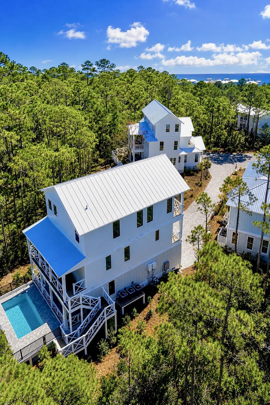 Treetop S/D - Residential