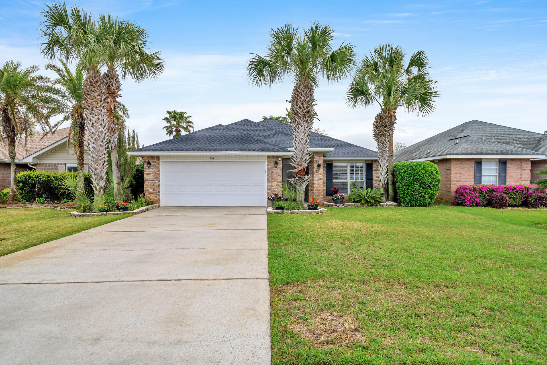 PARADISE RETREAT - Residential Lease