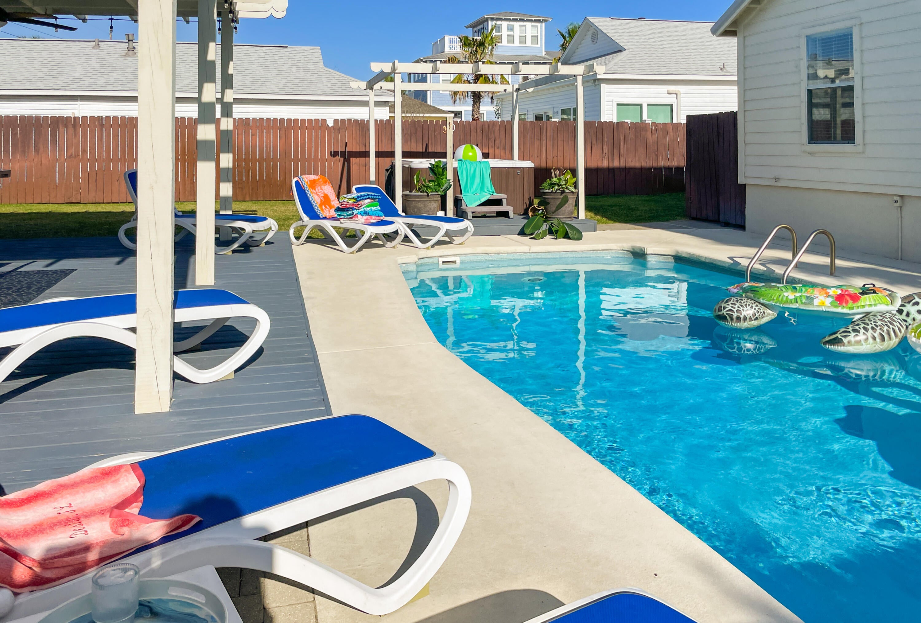 CRYSTAL BEACH - Residential