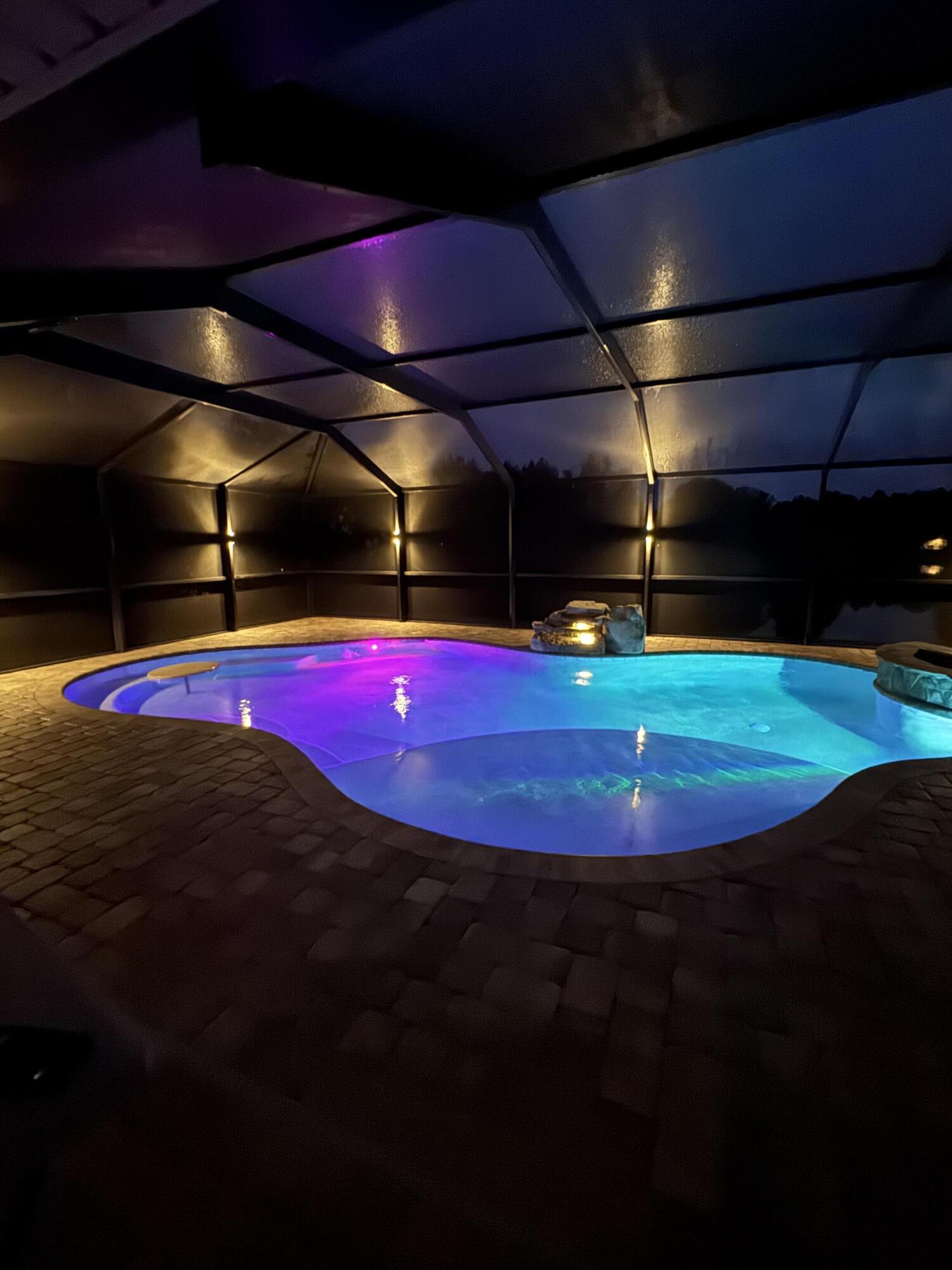 SYMPHONY AT HAMMOCK BAY - Residential