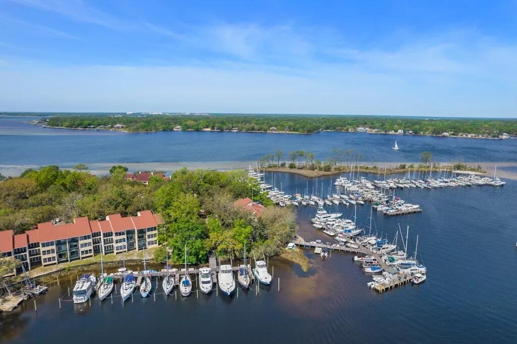BLUEWATER - Residential Lease