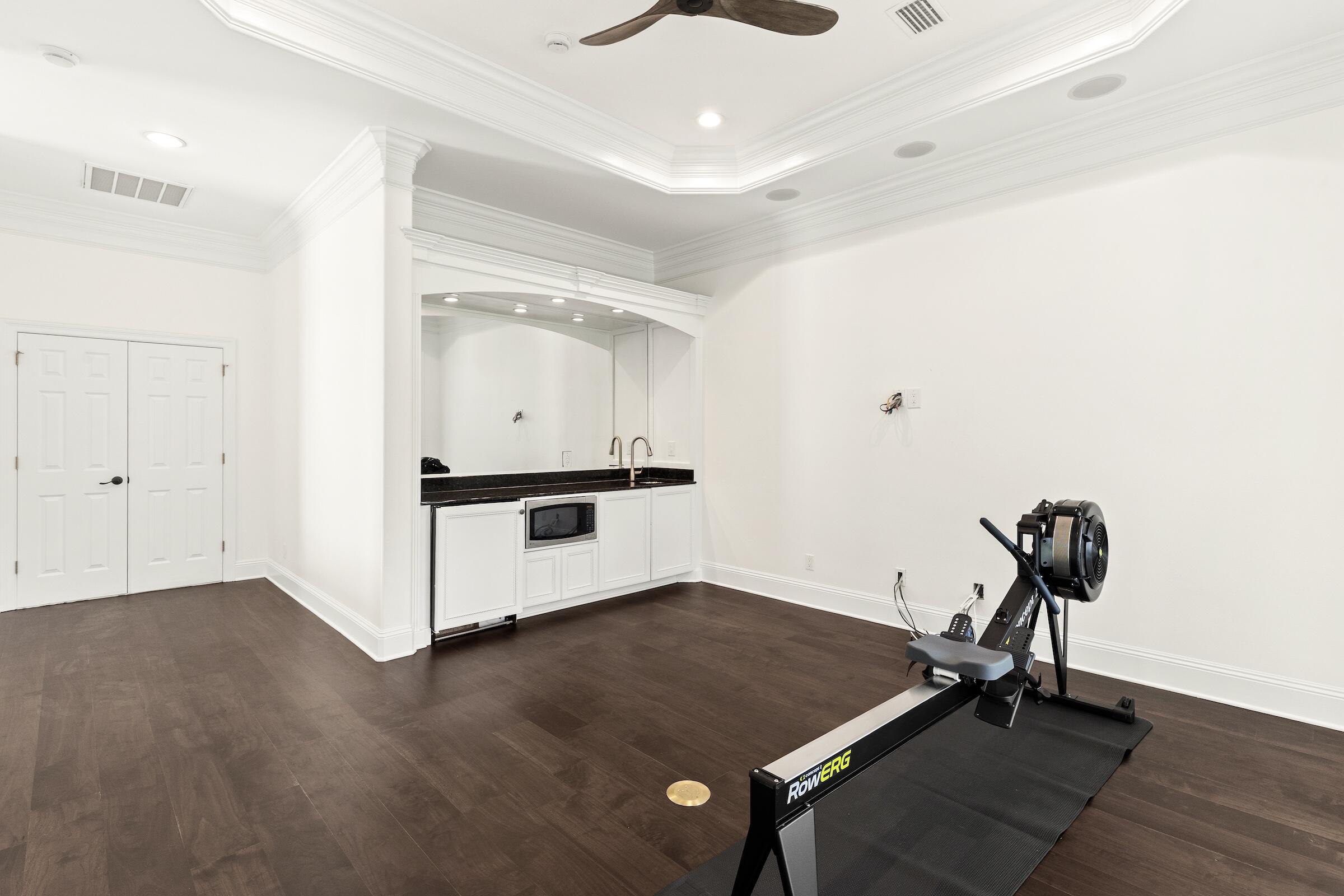 BURNT PINE - Residential