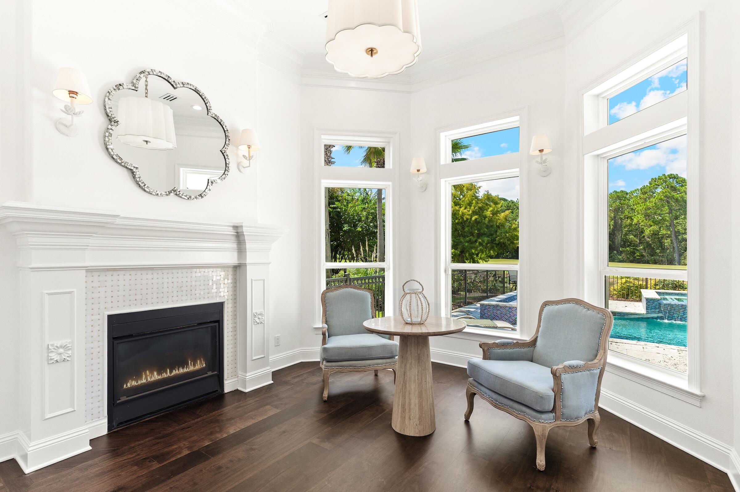 BURNT PINE - Residential