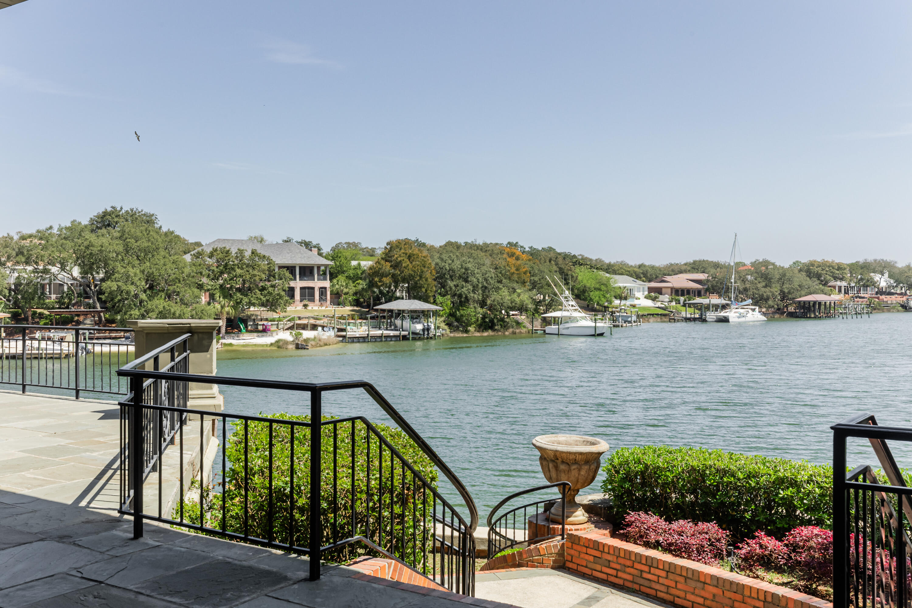 CARLANN SHORES - Residential