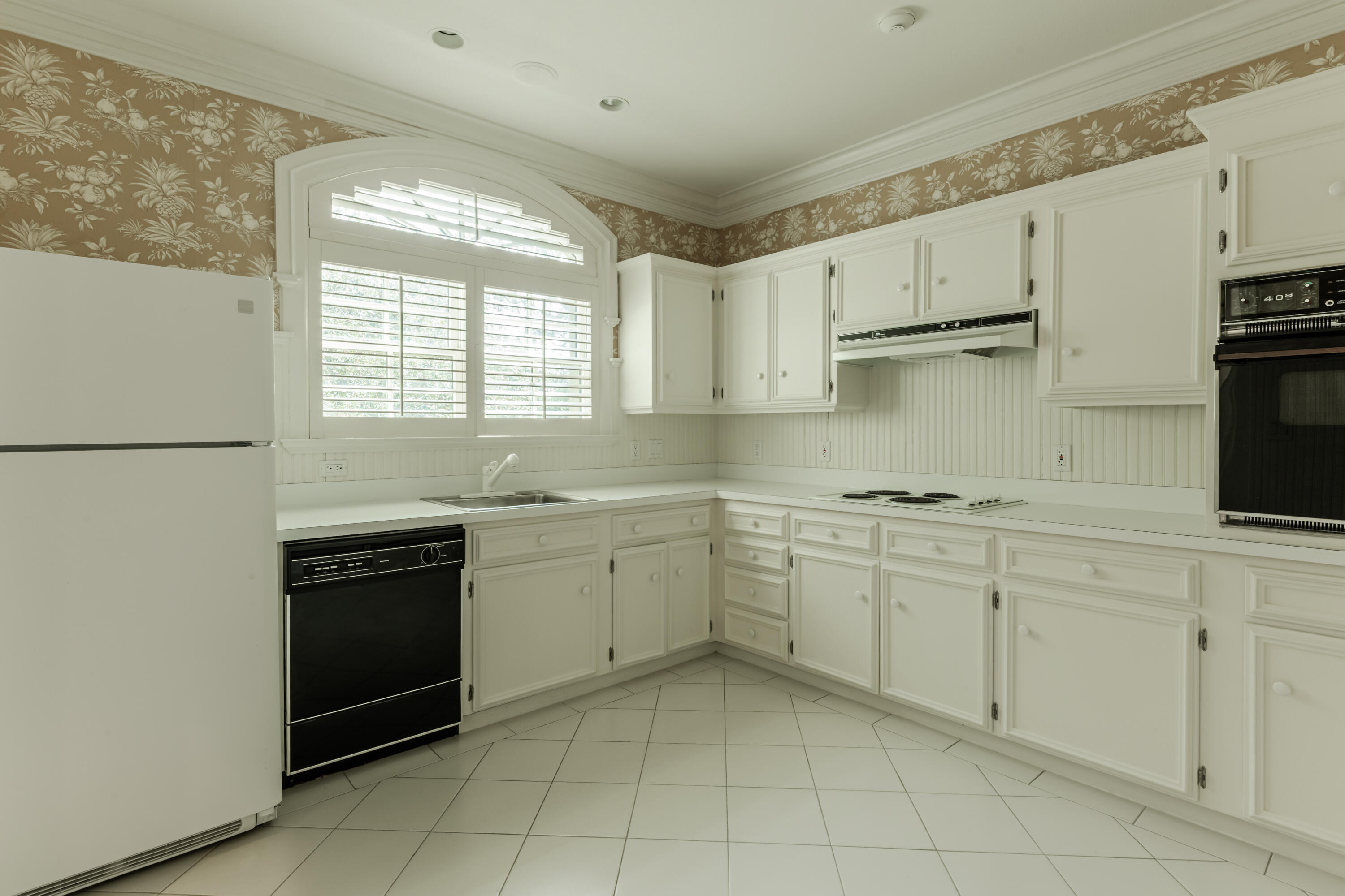 CARLANN SHORES - Residential
