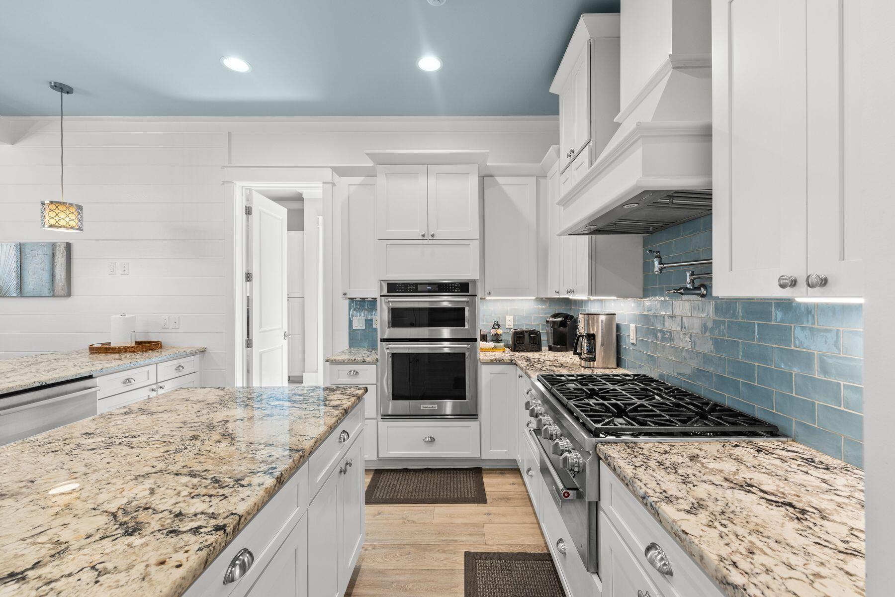 EASTERN LAKE S/D - Residential