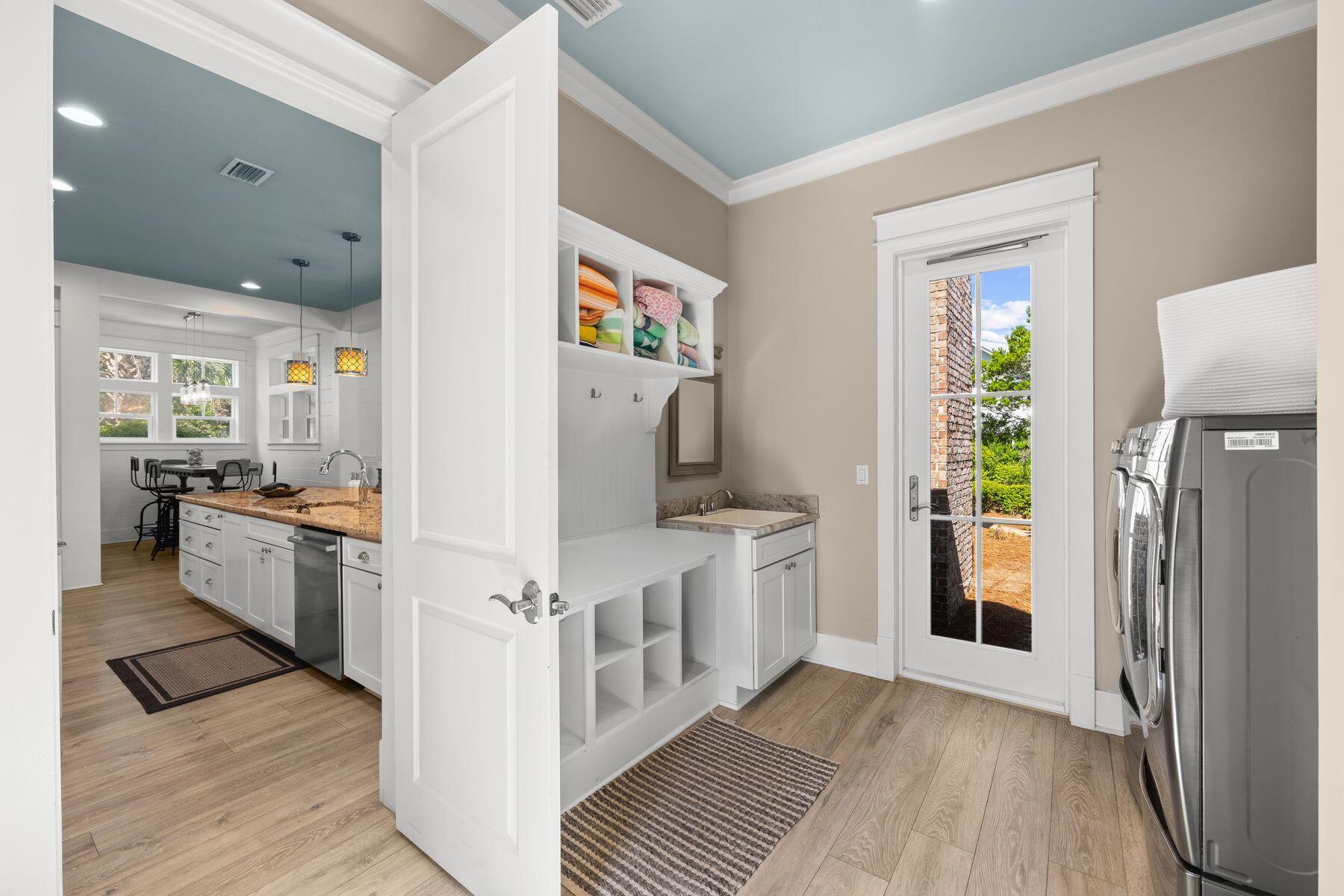 EASTERN LAKE S/D - Residential