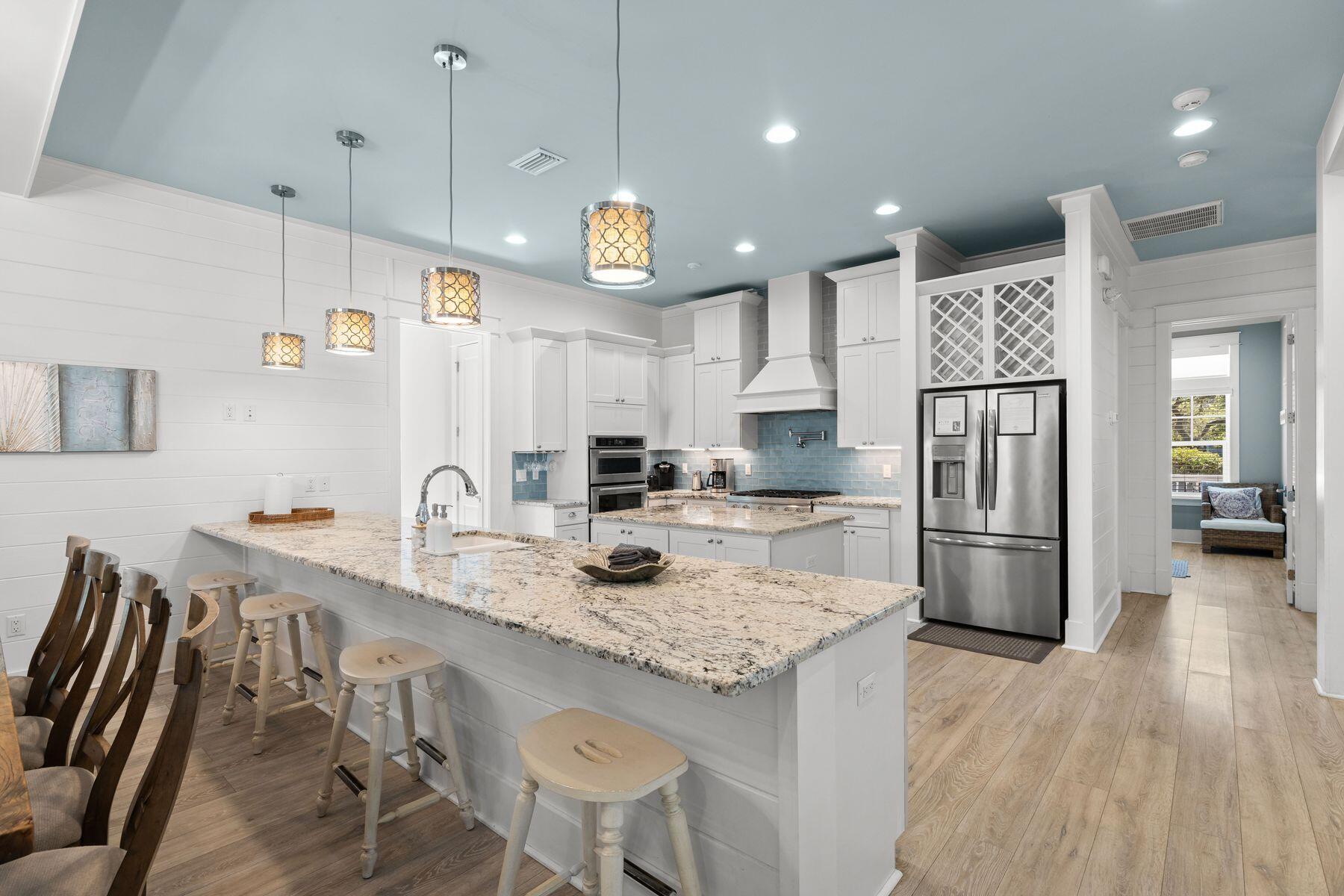 EASTERN LAKE S/D - Residential