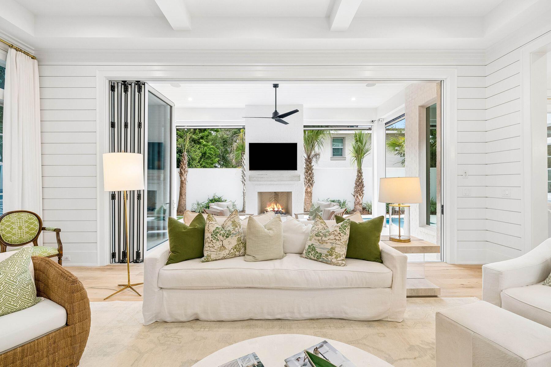 SEAGROVE 1ST ADDN - Residential