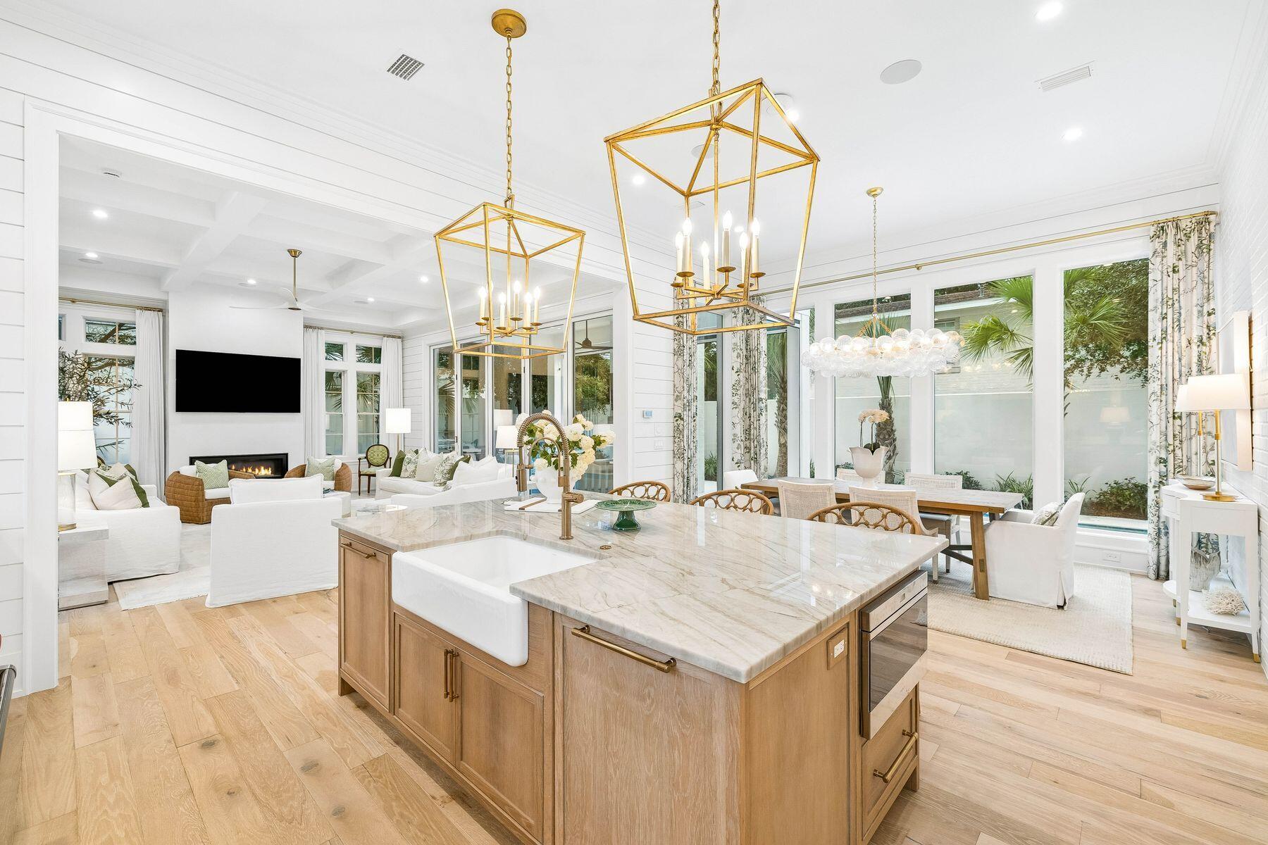SEAGROVE 1ST ADDN - Residential