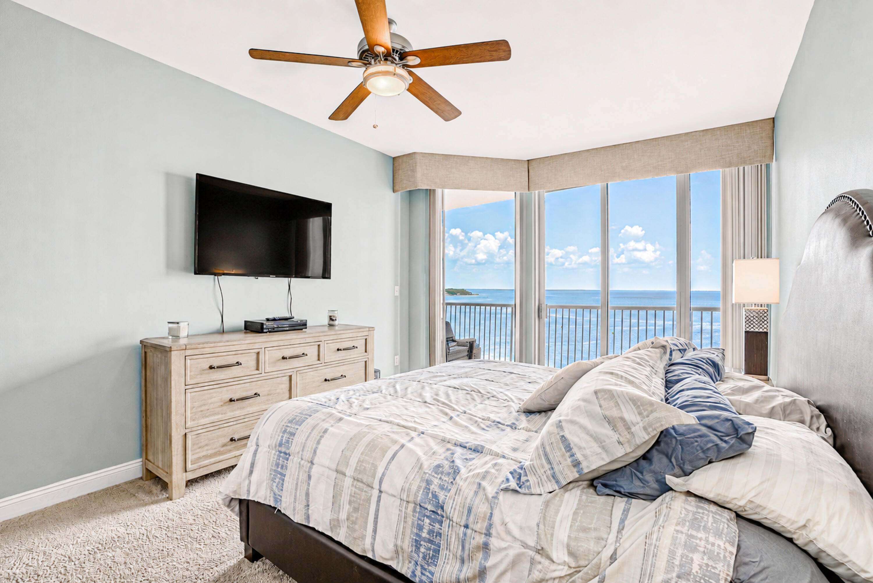 MARINA LANDING - Residential