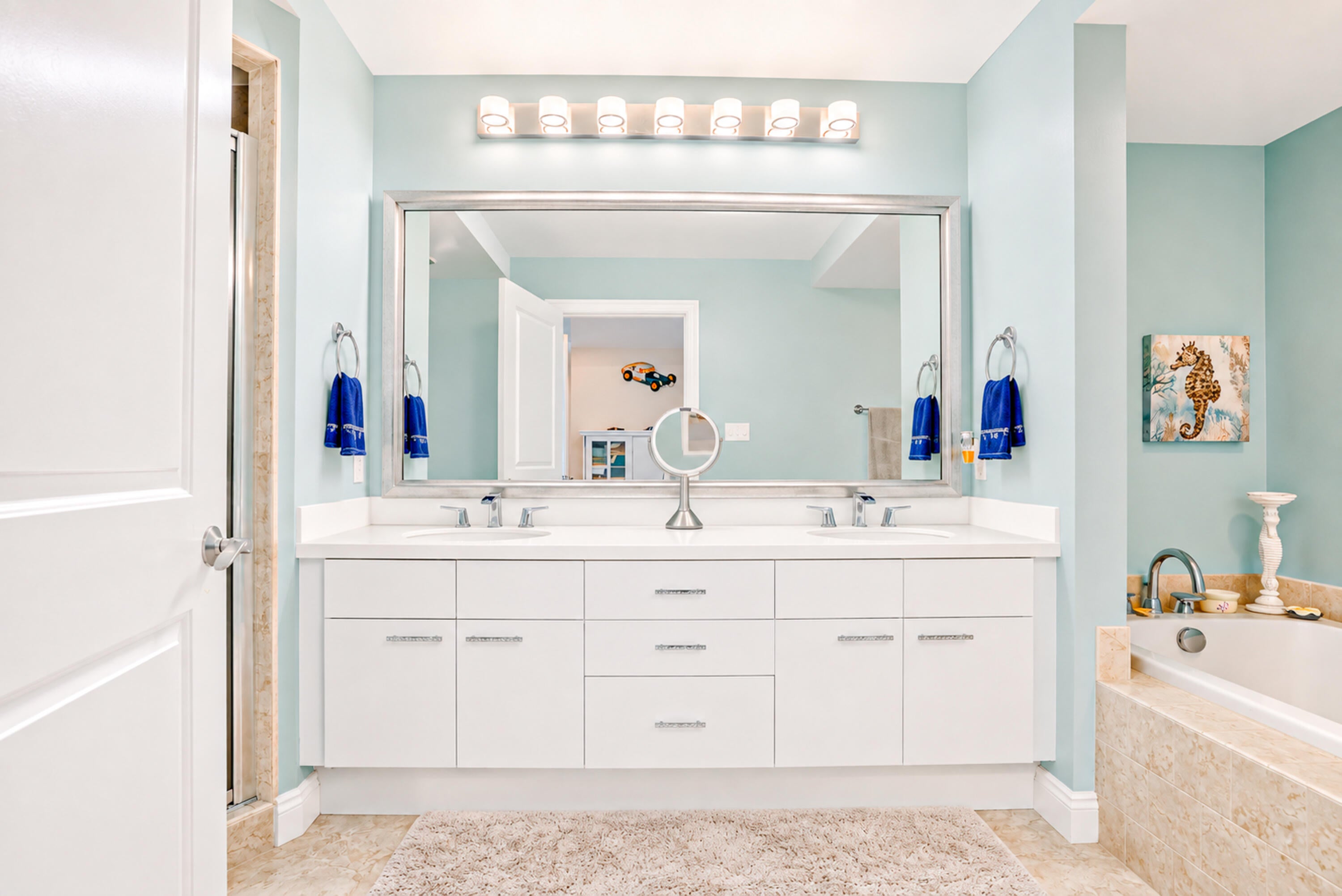 MARINA LANDING - Residential