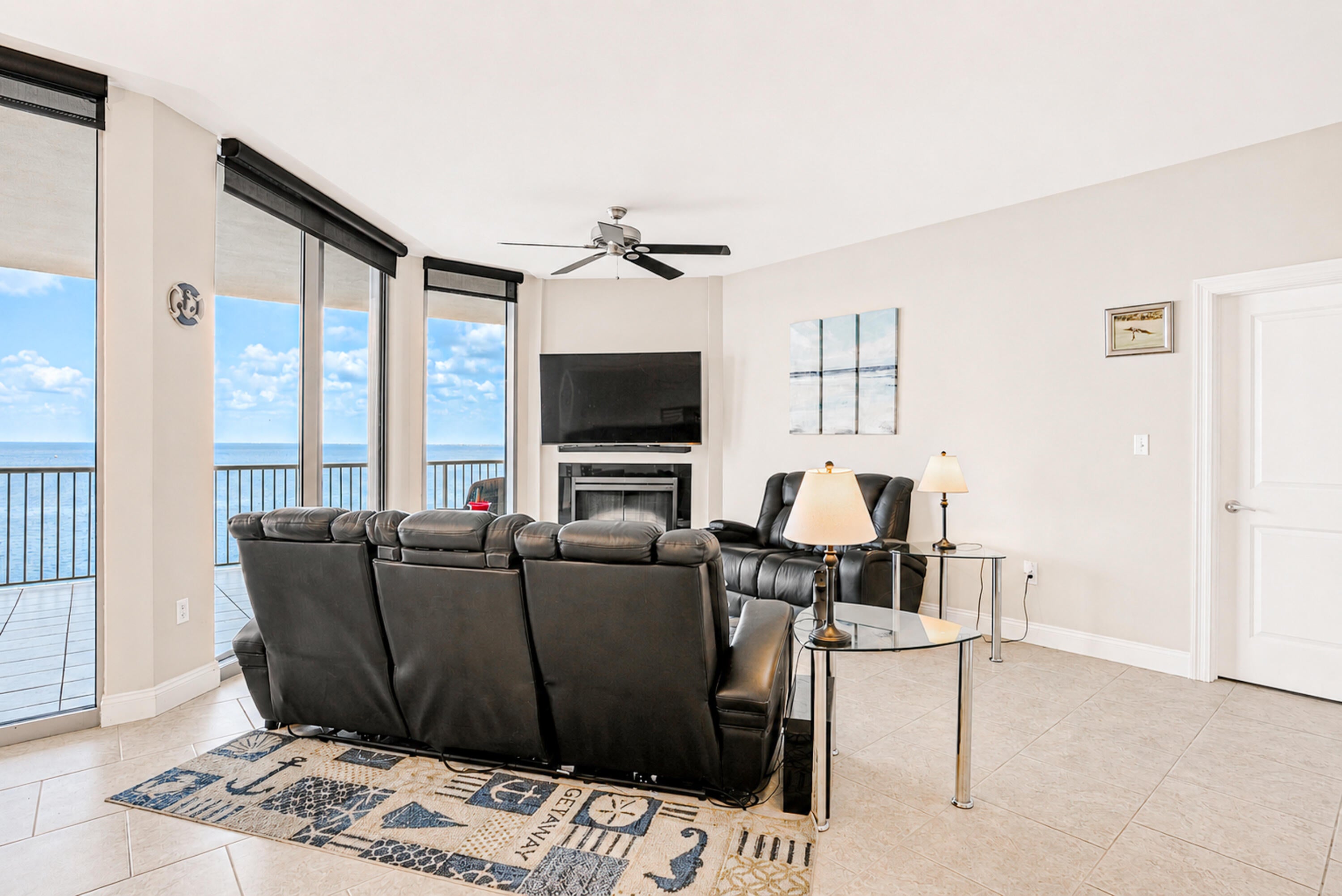 MARINA LANDING - Residential
