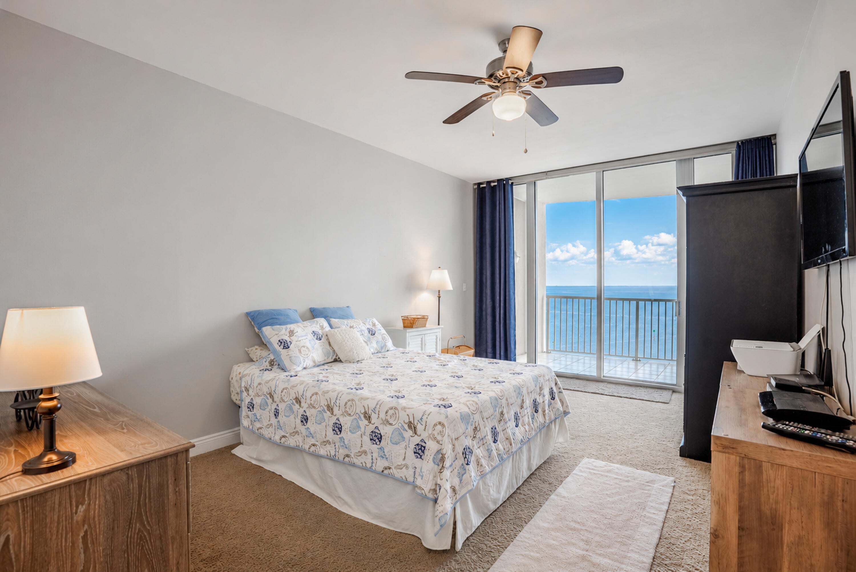 MARINA LANDING - Residential