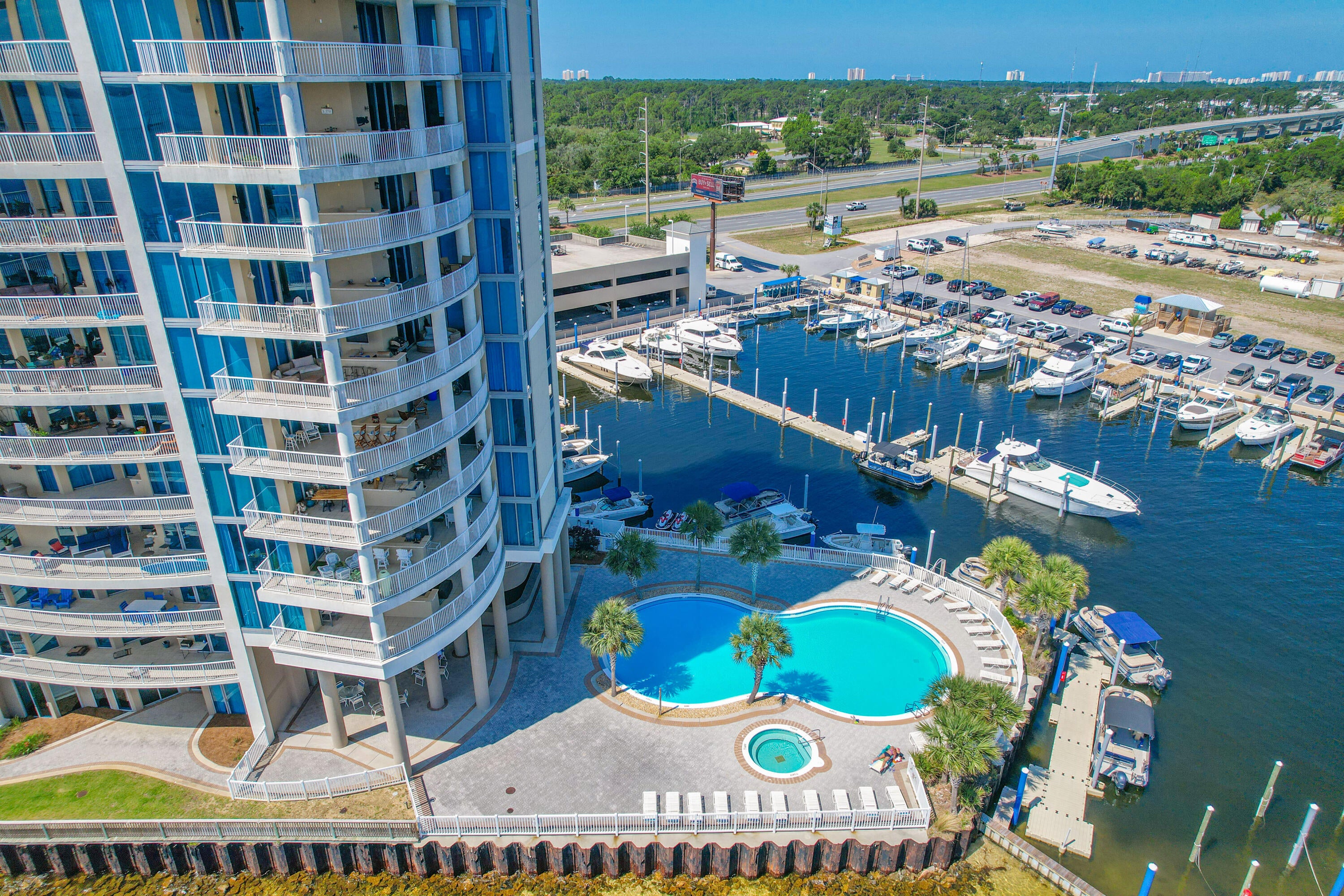 MARINA LANDING - Residential