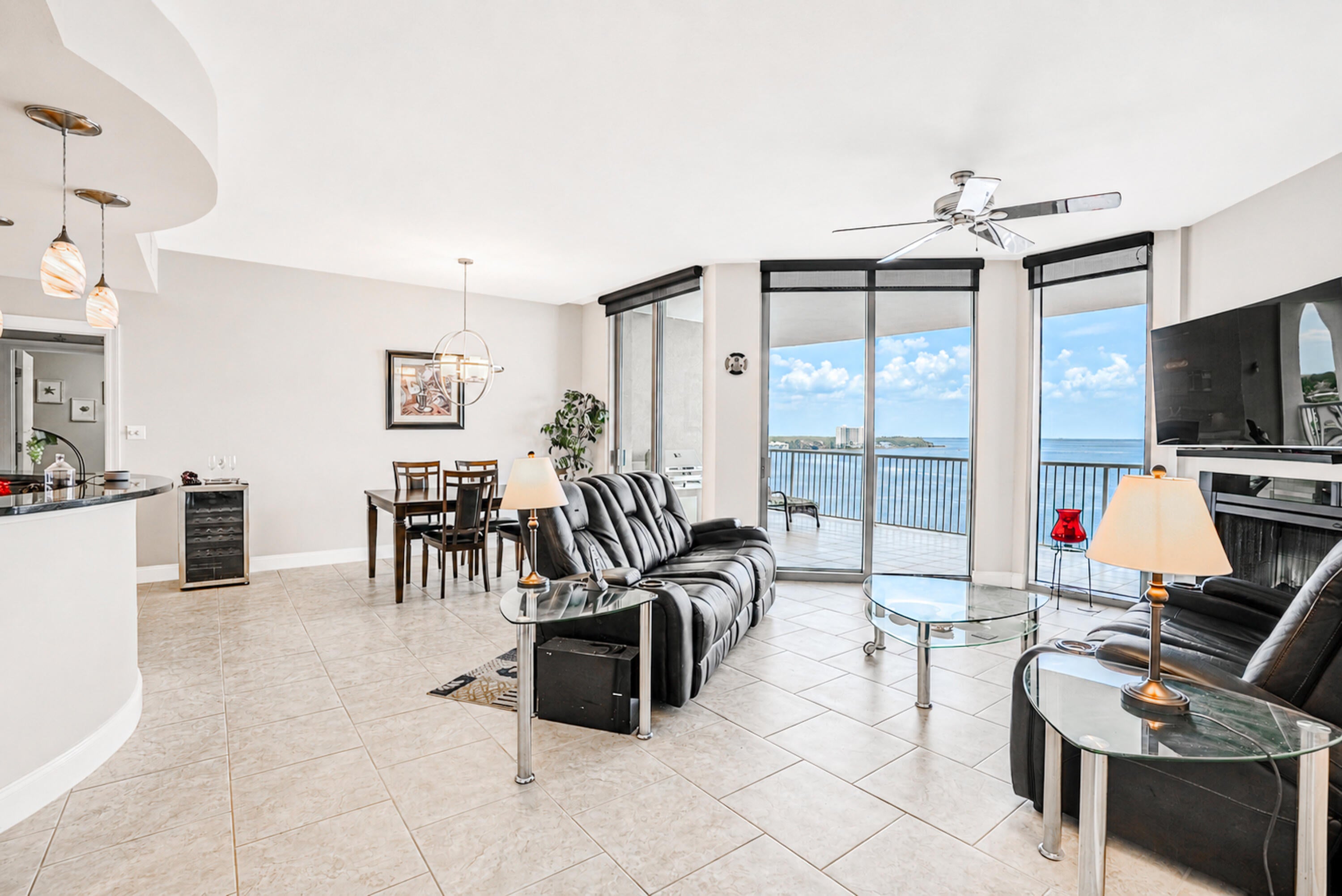 MARINA LANDING - Residential
