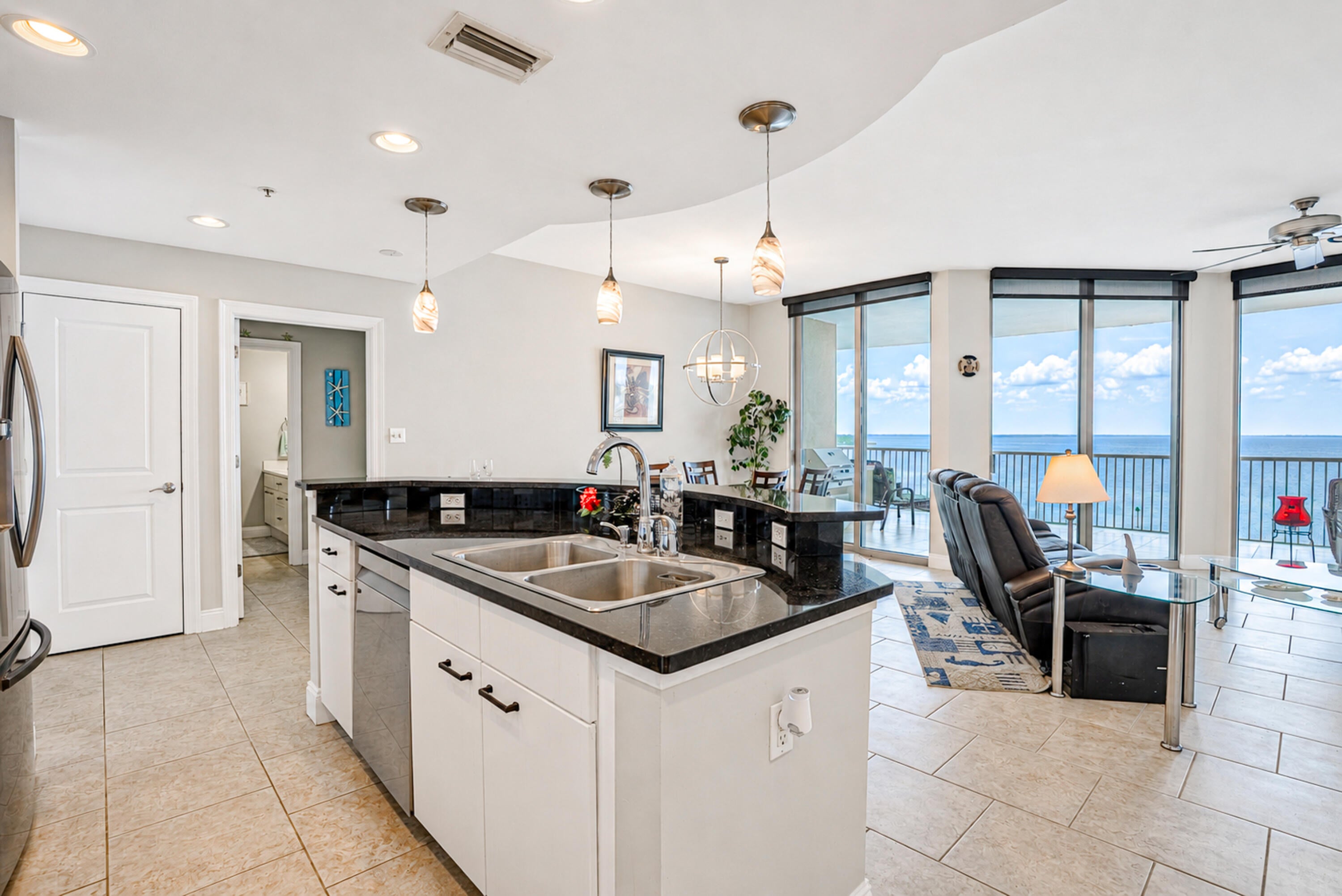 MARINA LANDING - Residential