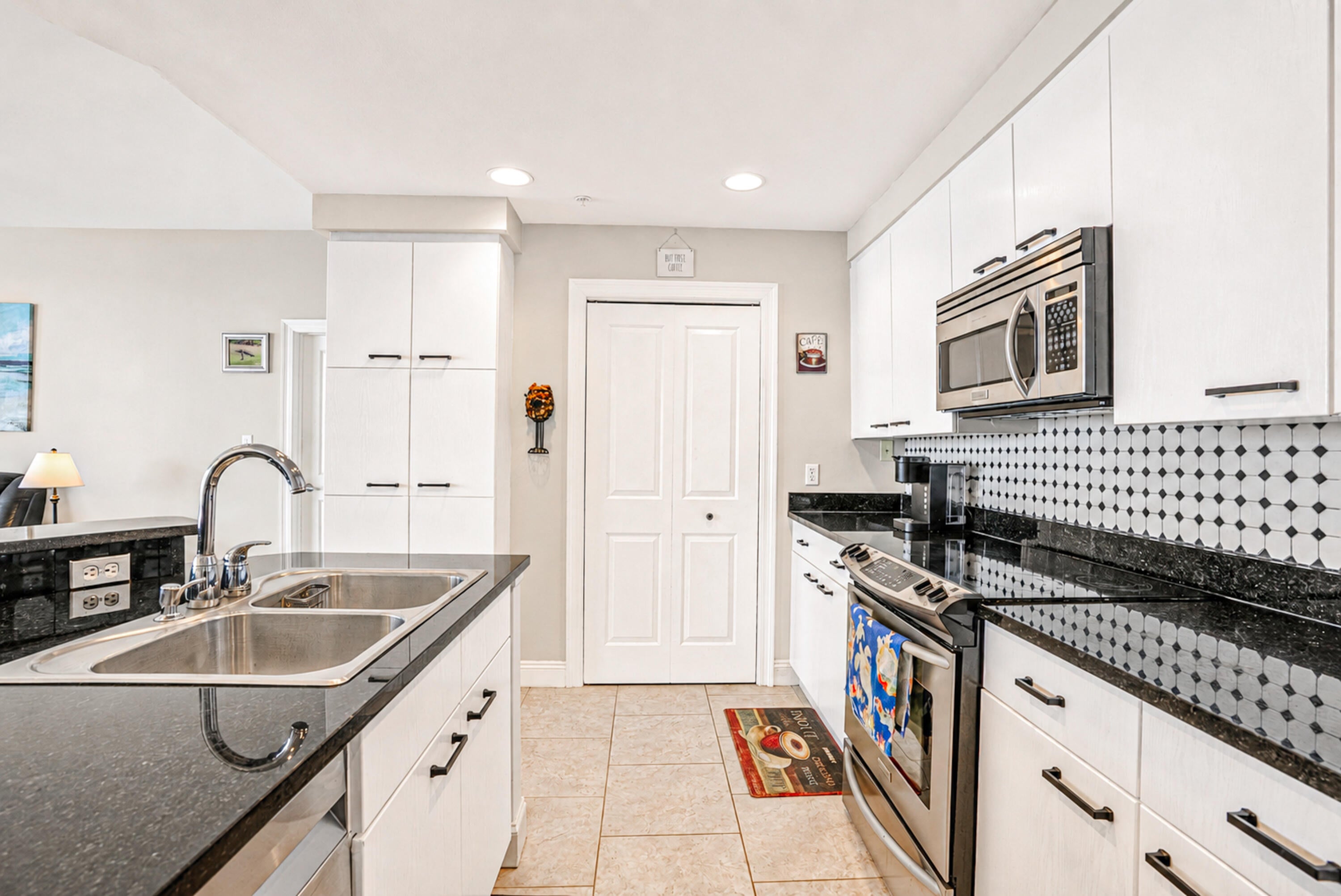 MARINA LANDING - Residential