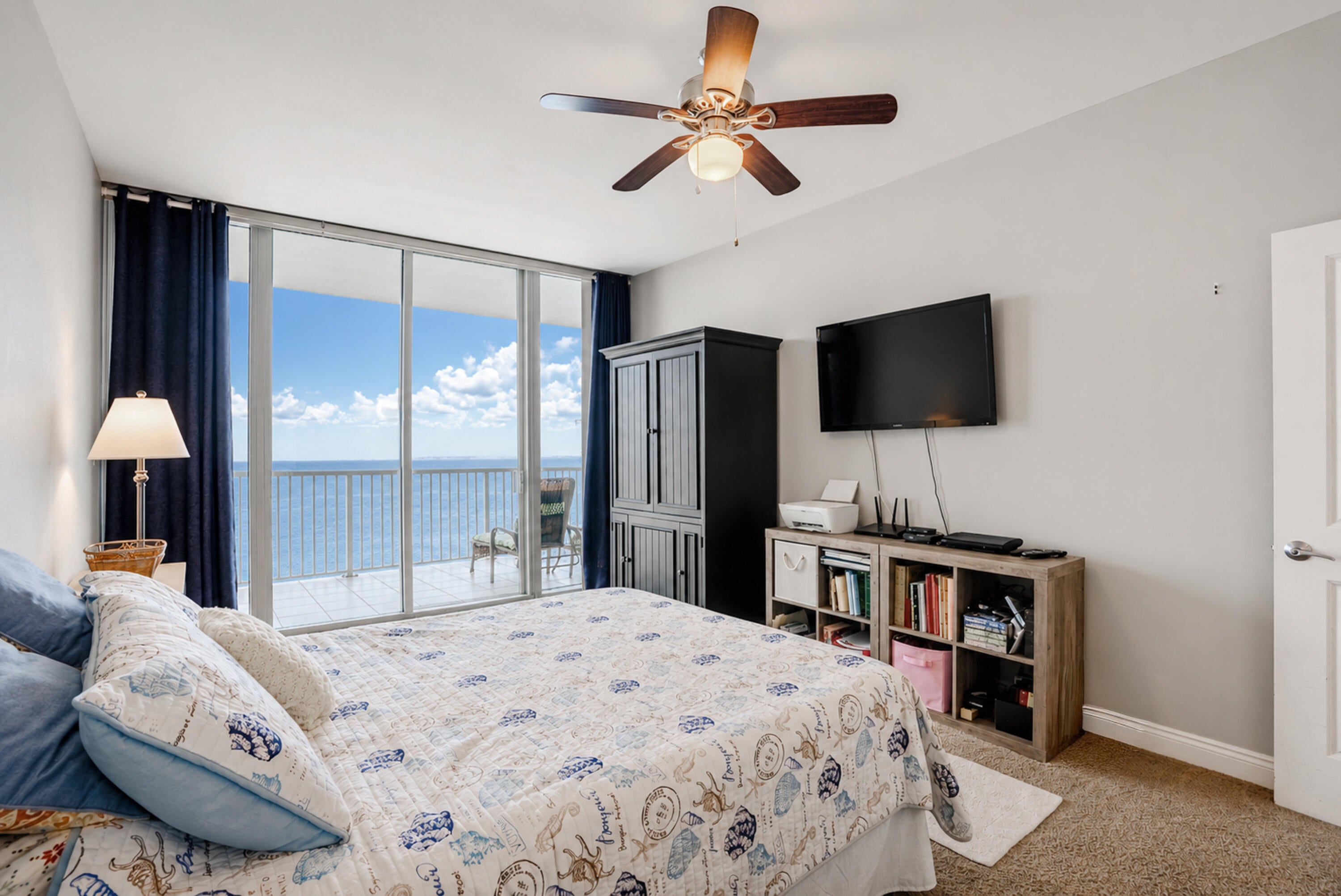 MARINA LANDING - Residential