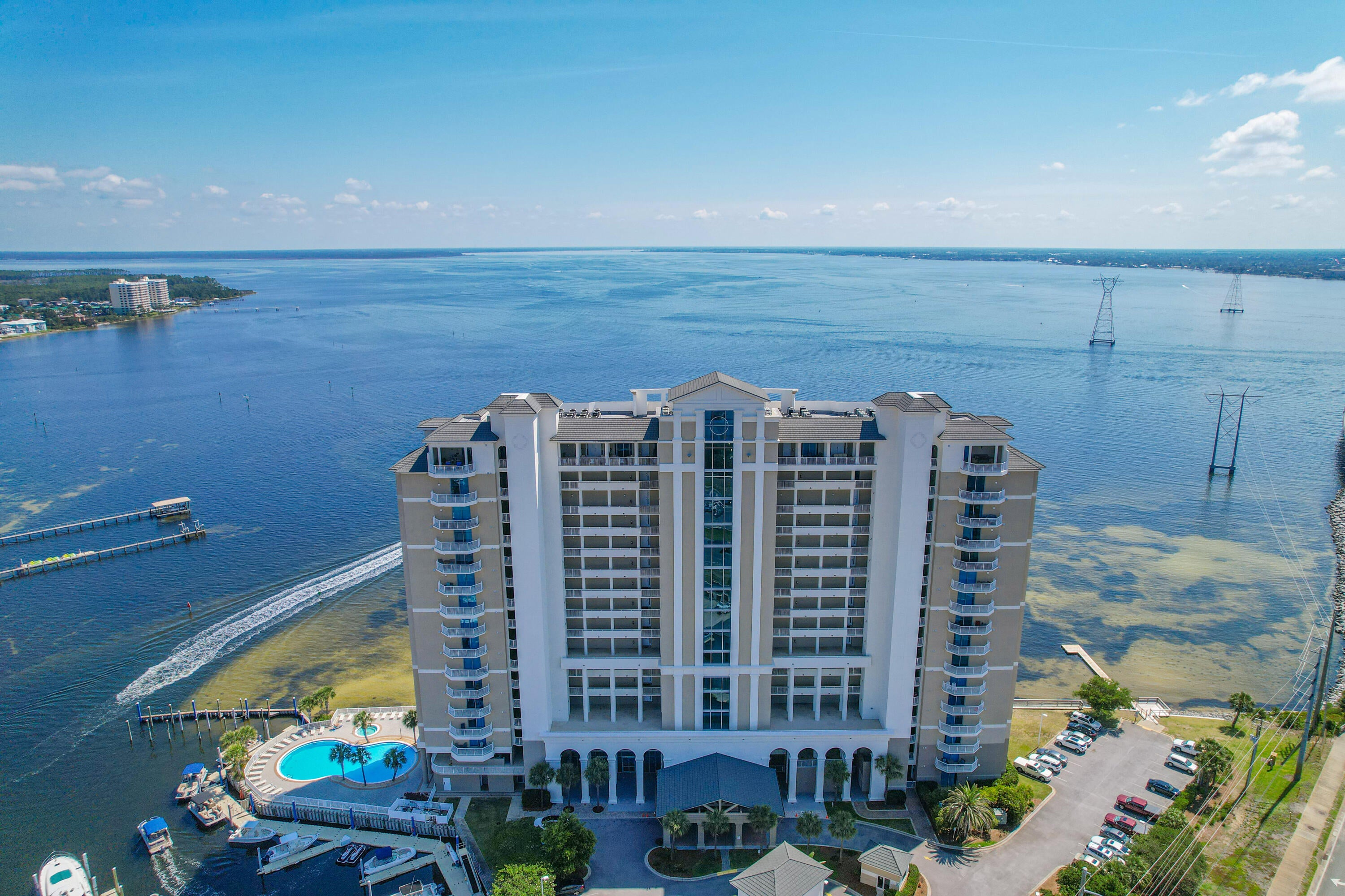 MARINA LANDING - Residential