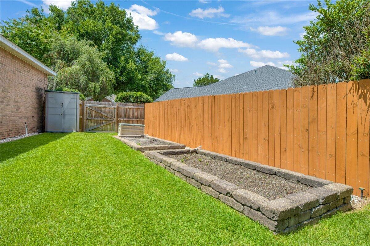 LONGWOOD PINES S/D - Residential