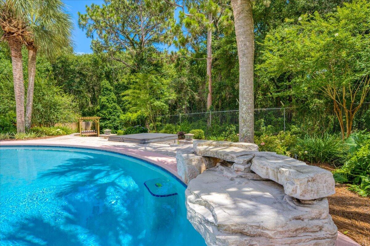 LONGWOOD PINES S/D - Residential